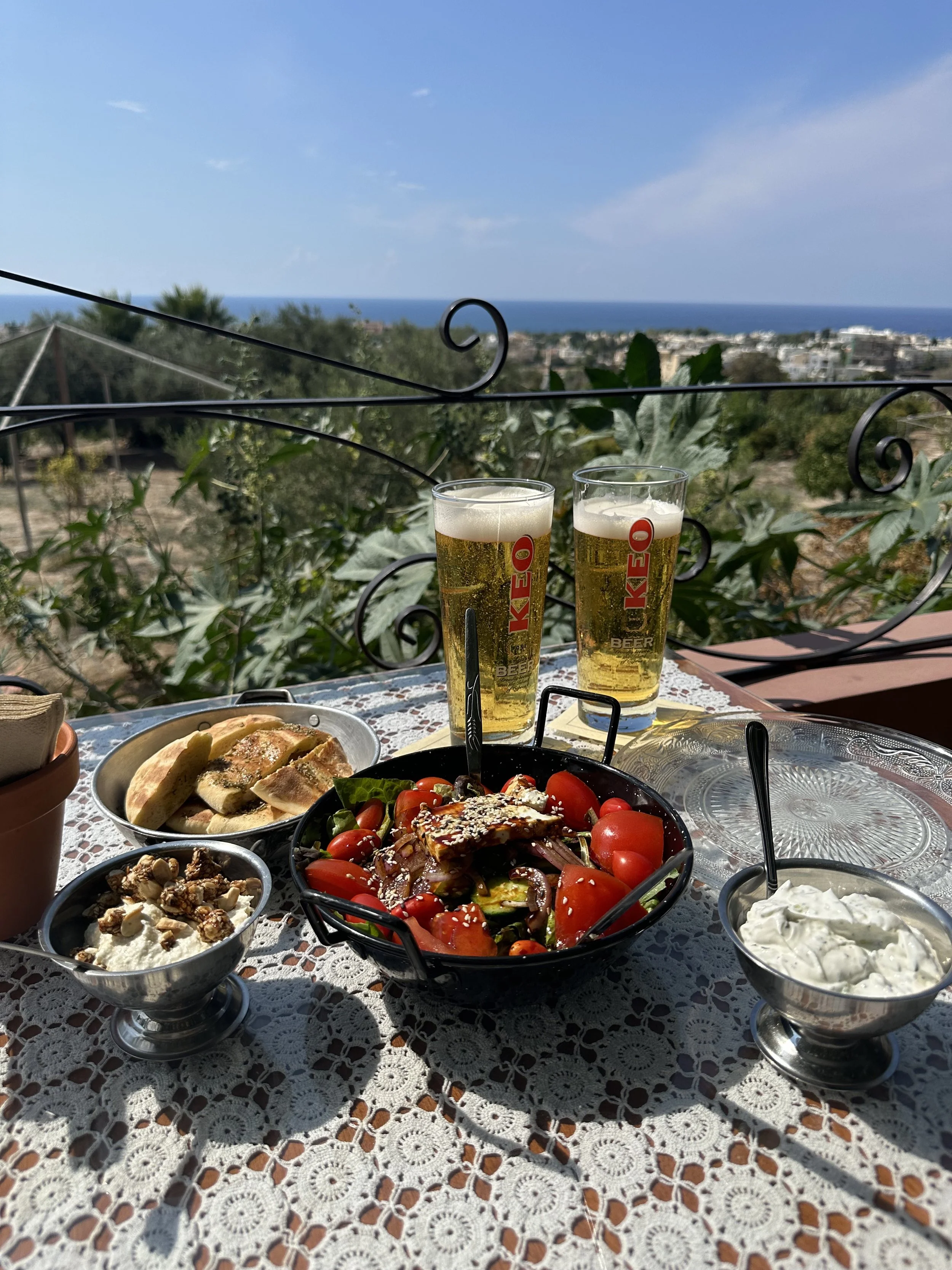 Cyprus: Where to Eat in Paphos &amp; Larnaca - the Best Beach Bars &amp; Tavernas