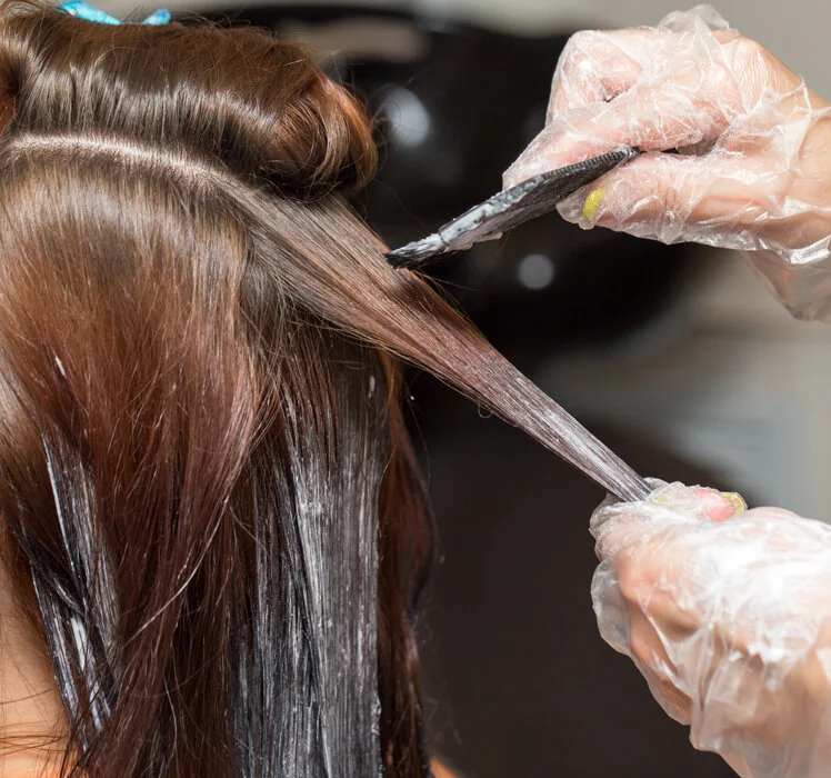 Hairdresser Urges to Patch Test After Allergic Reactions Rise Post Coronavirus