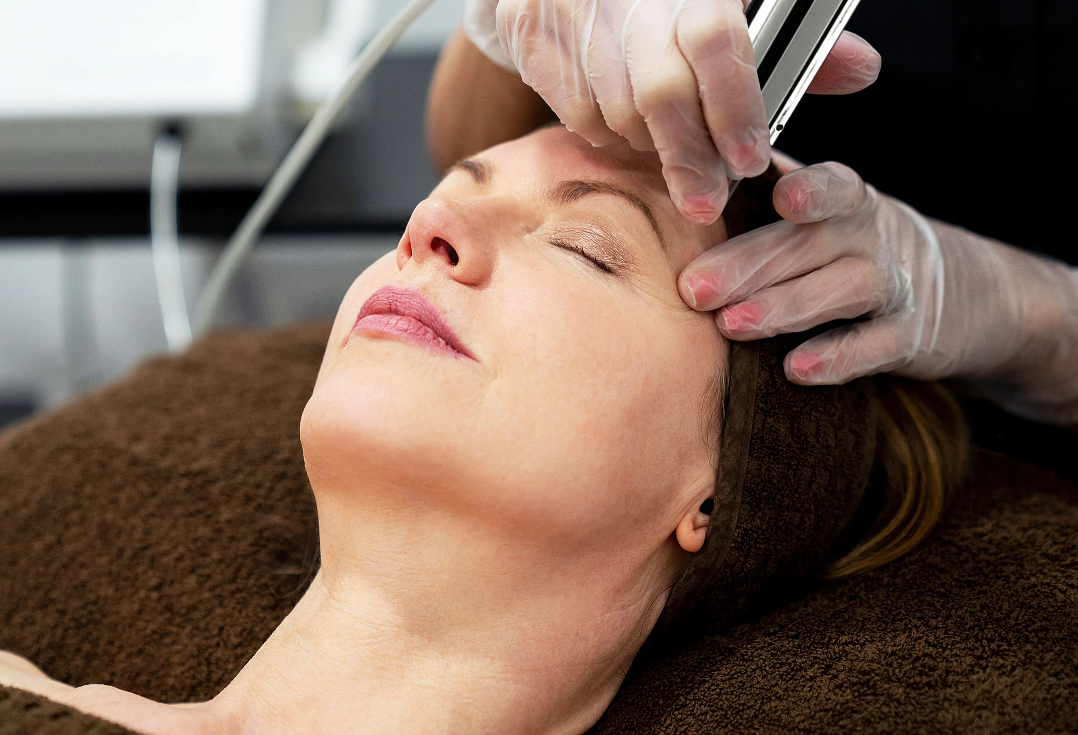 Forma: The Non-Invasive Face Lift