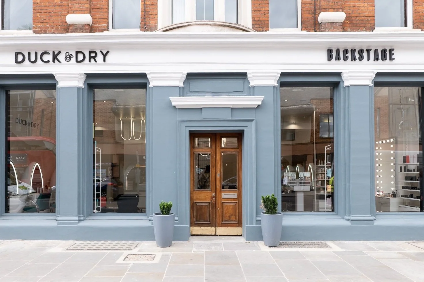 Duck &amp; Dry Unveils Makeover for Chelsea Salon