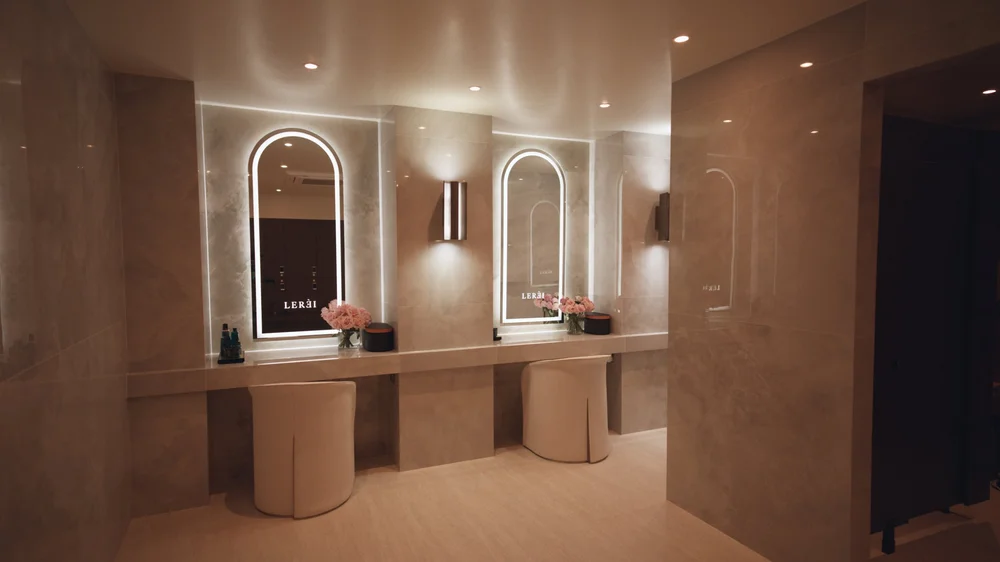 changing_room_1.125.1.jpg