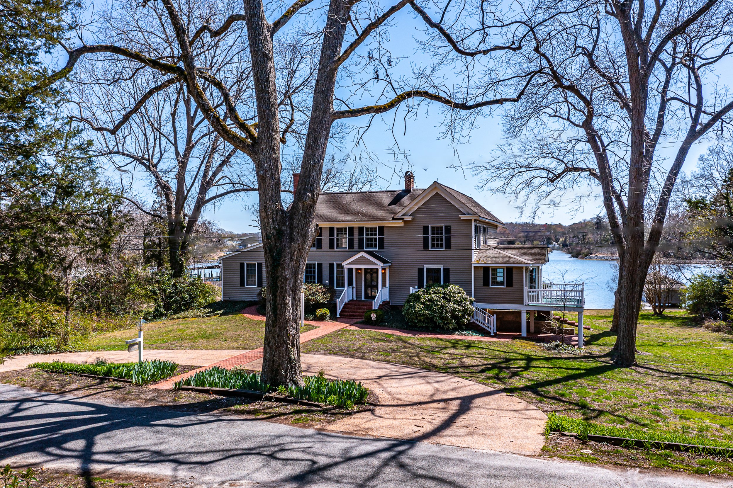 391 Steamboat Rd - Front from Road.jpg