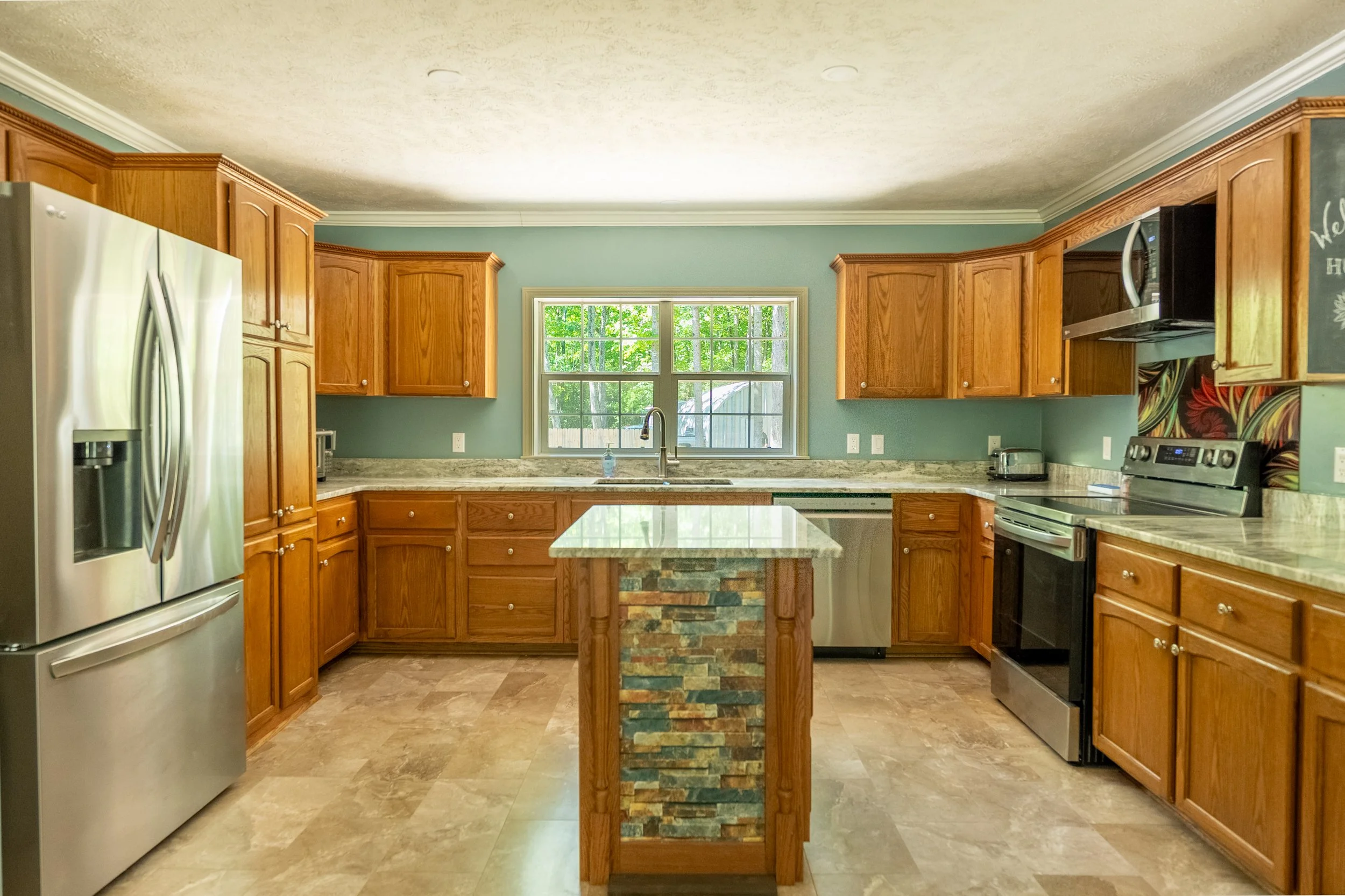 115 Edge Hill LN - Interior Kitchen.jpg