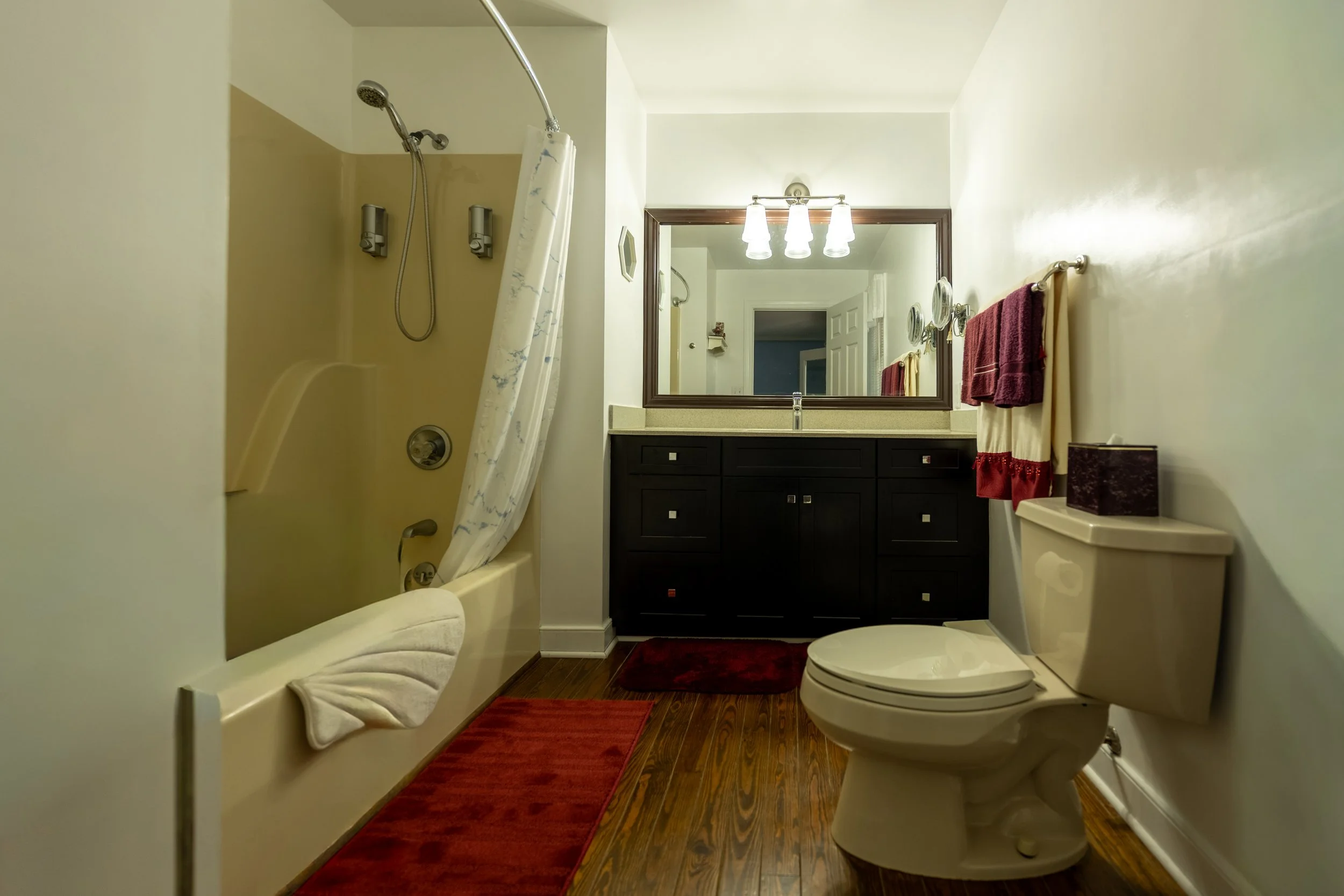 156 Fairway Drive - Bath #3.jpg