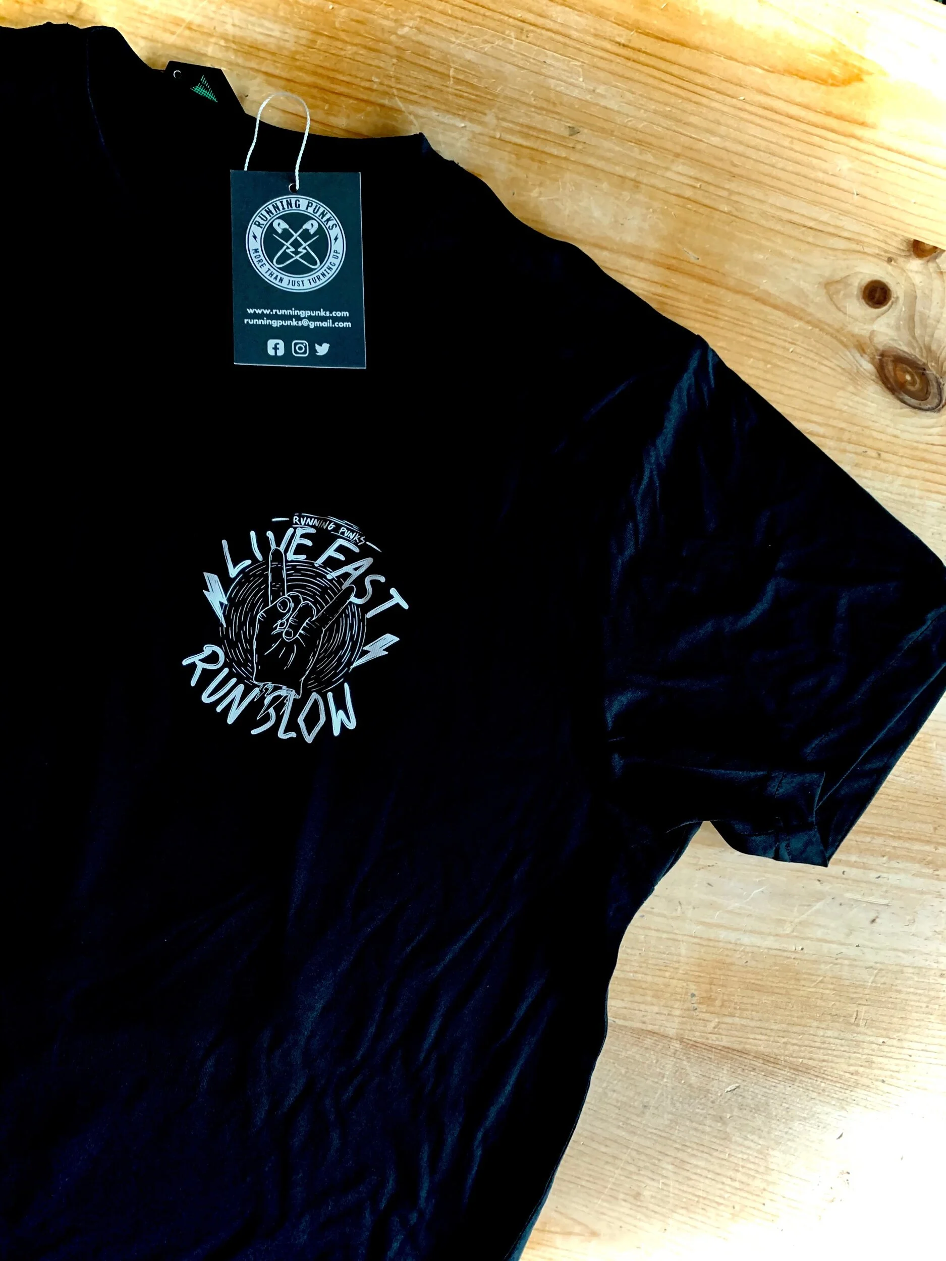 1210045D-D628-45D4-815C-E729A6EA6D3D