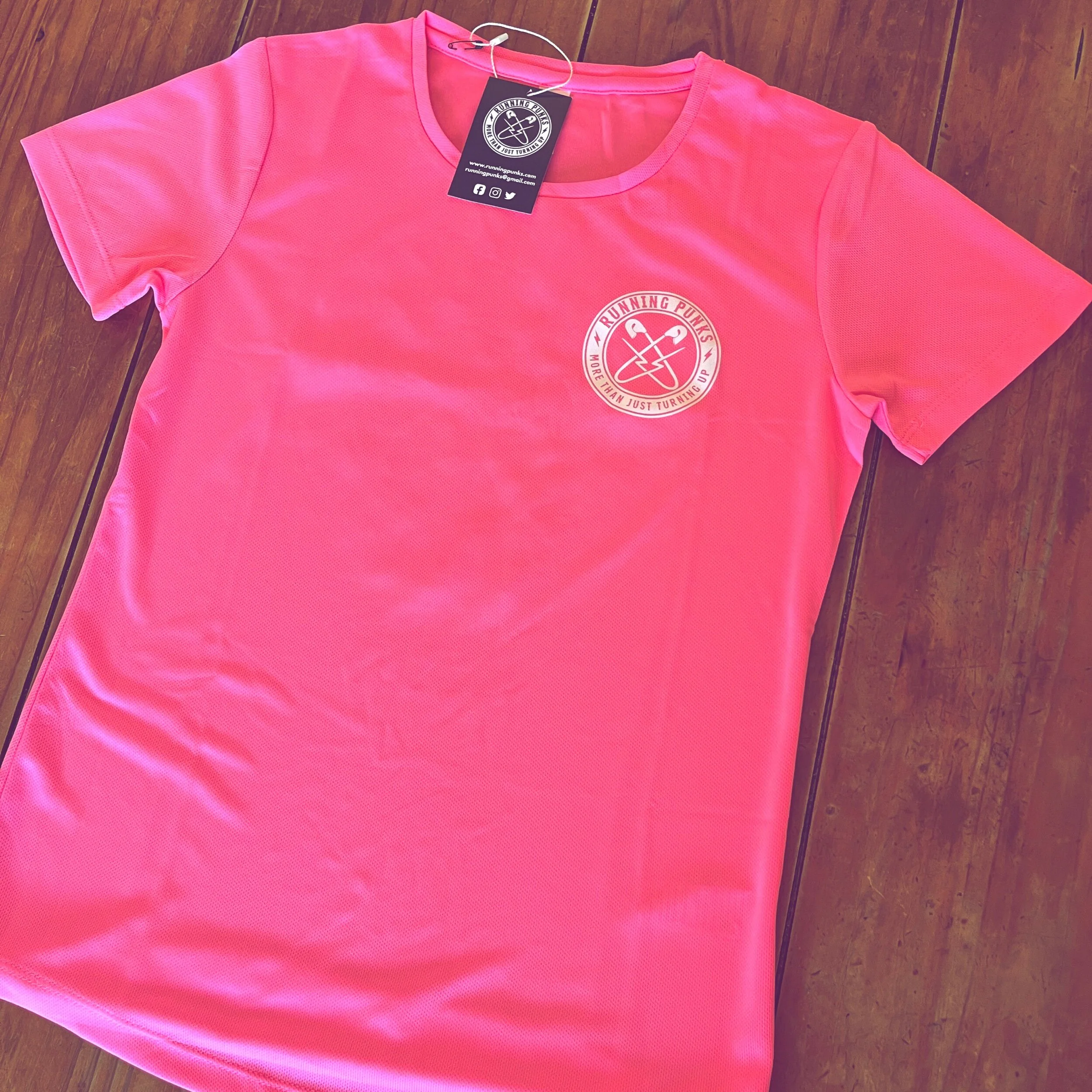 E118F704-DDEF-4A04-9FA7-A2A006F99D27