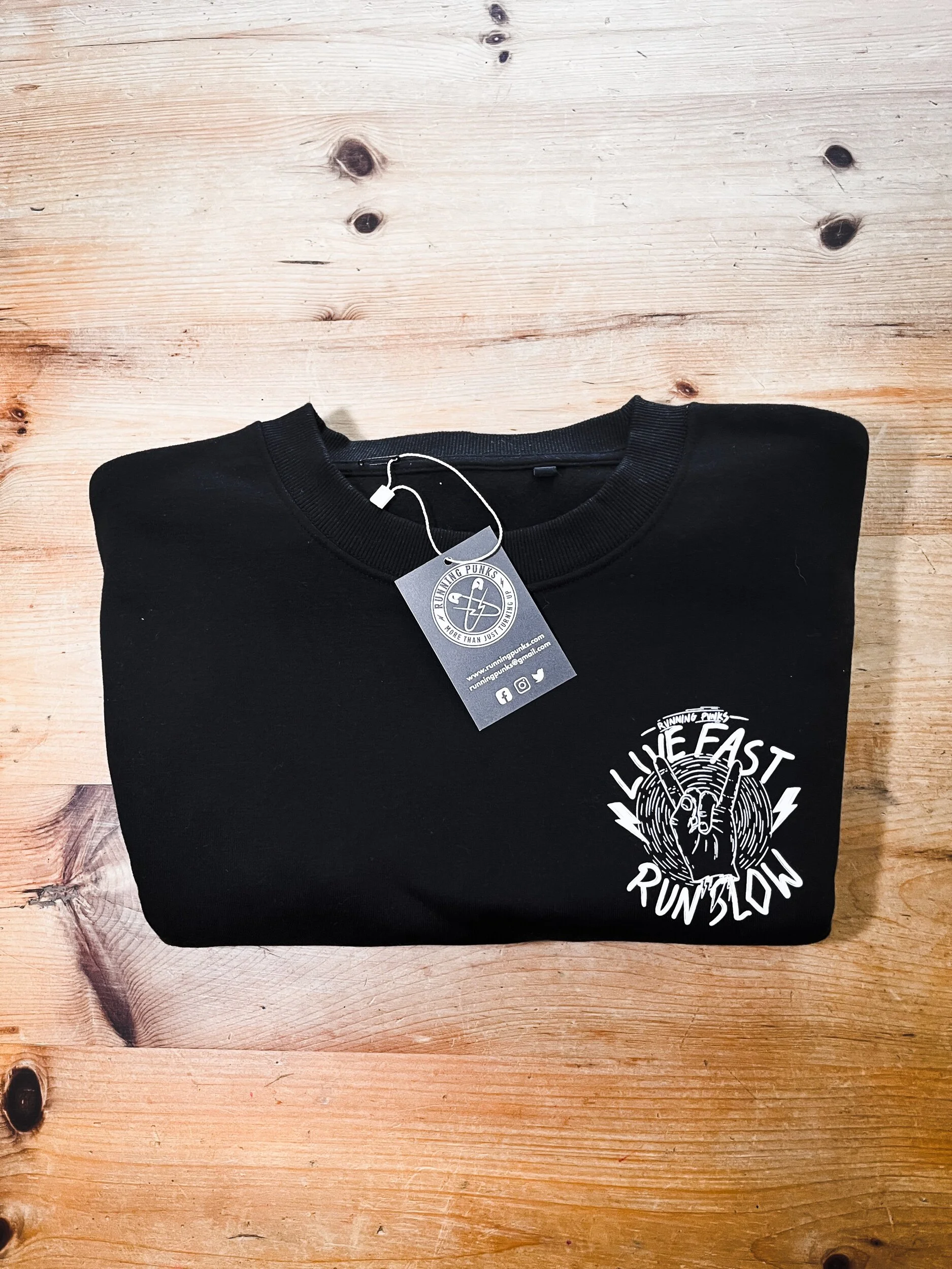 2AC67F04-E1F3-4A23-9A15-4C7E09B95580