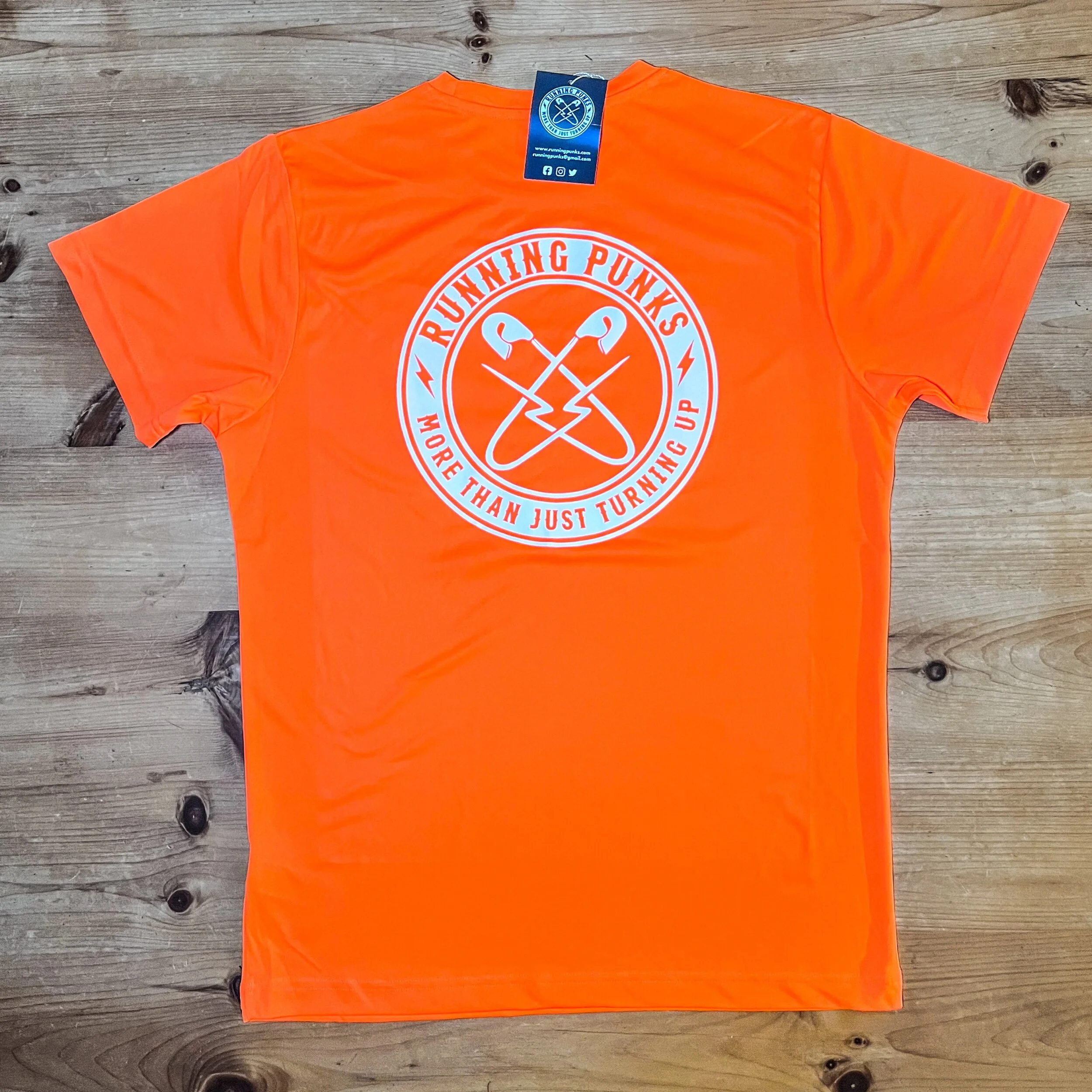 1EA18F6E-00C3-4EFB-88A4-00BF18E3F0C3