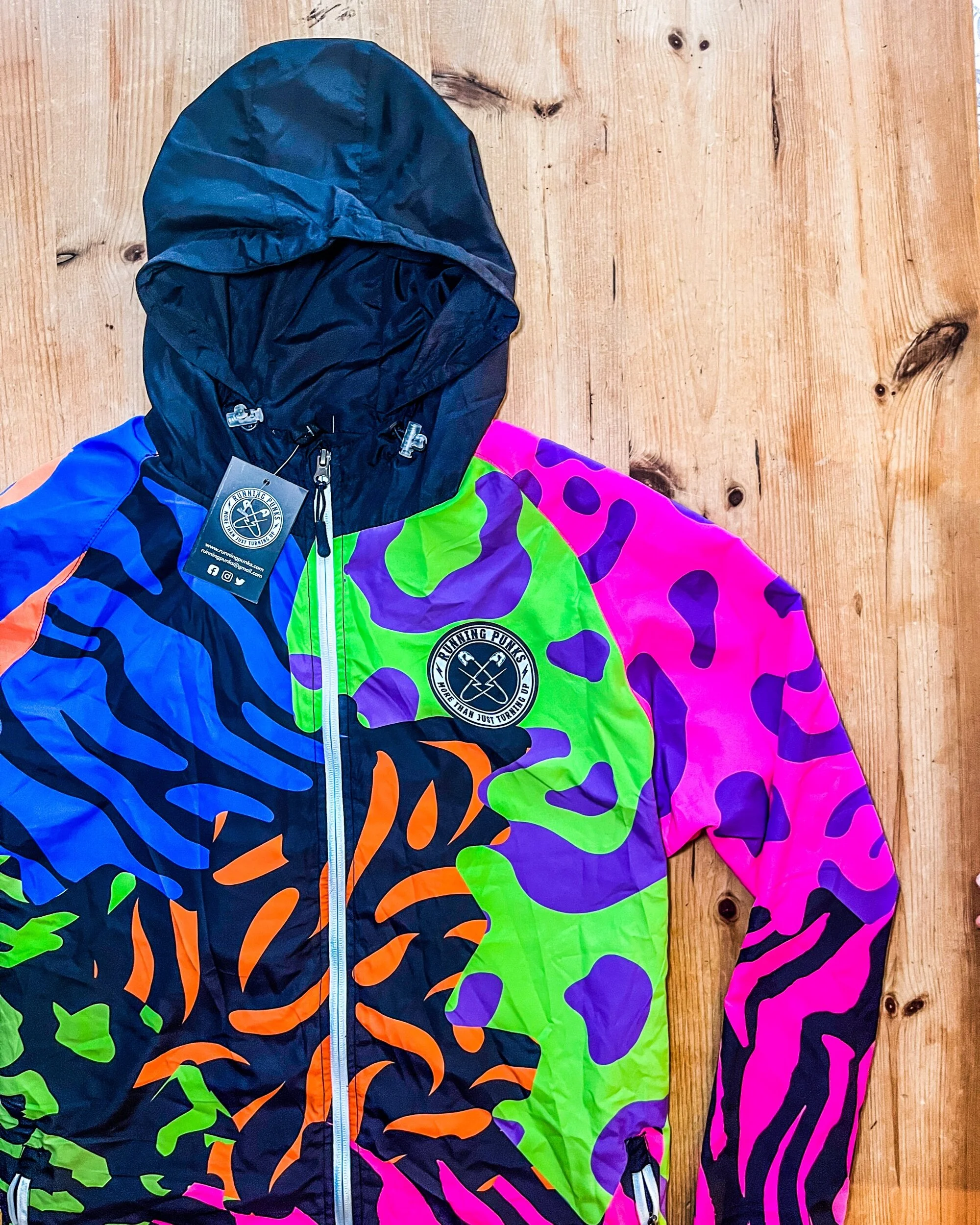 0F042D14-1C6D-497C-B285-8C2FF903FAD6