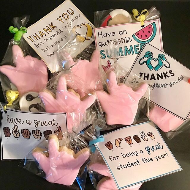 Still the cutest cookies I have ever seen 😍 🤟🏼 I hope everyone had a wonderful end to their school year! ☀️ ⁣⁣
⁣⁣
#deafeducation #love #deafedcookies #cochlearimplant #endoftheyear #teachersofthedeaf #teacherofthedeaf #tod #deafhardofhearing #summ