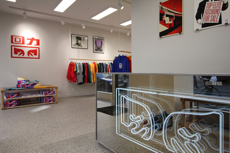obey-shepard-fairey-magasin-paris-14.jpg