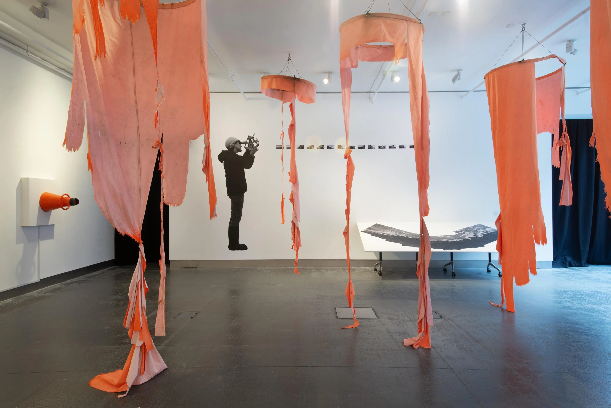 survy-installation-view_54827583249_o.jpg