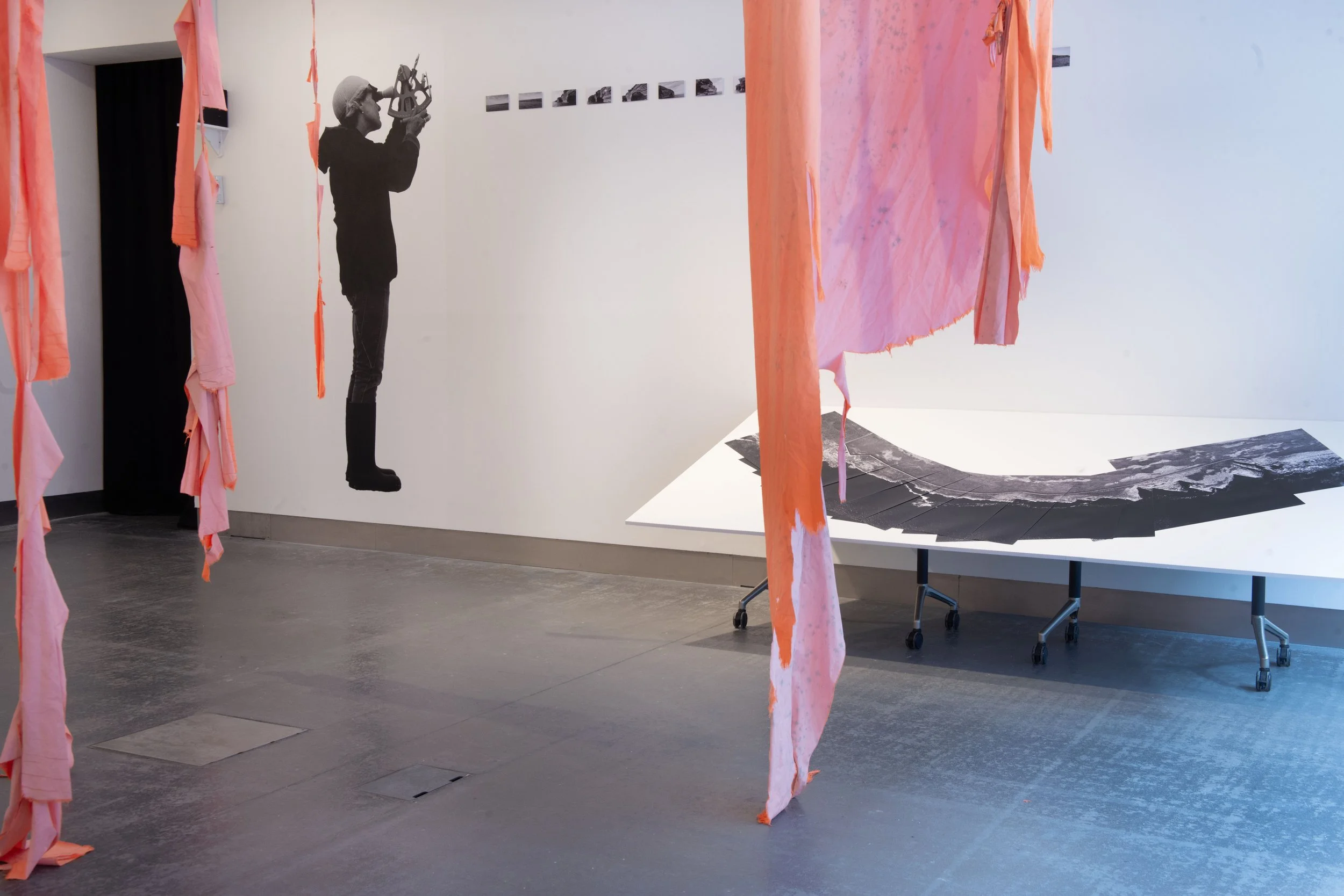 survy-installation-view_54827605918_o.jpg