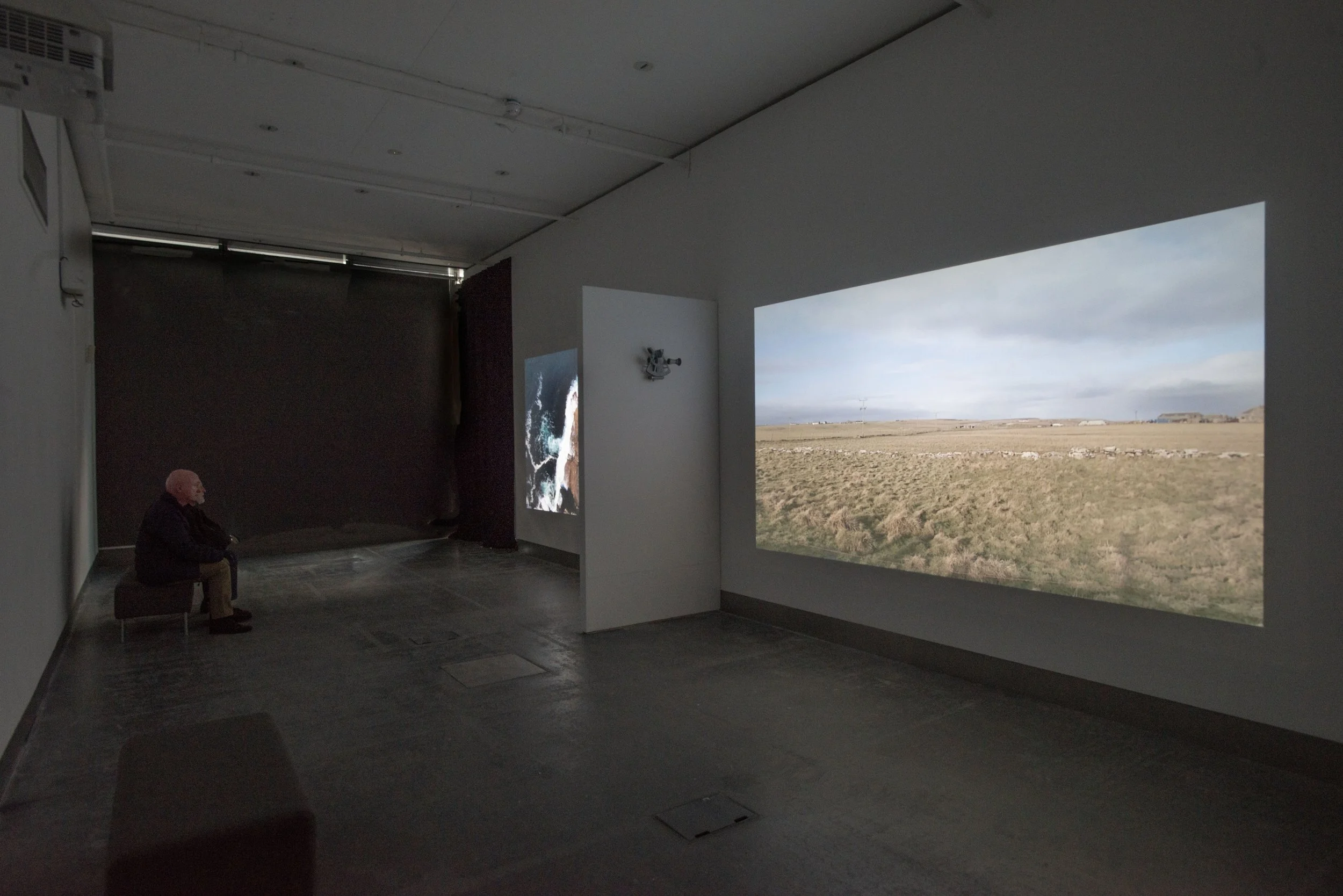 survy-installation-view_54827606038_o.jpg