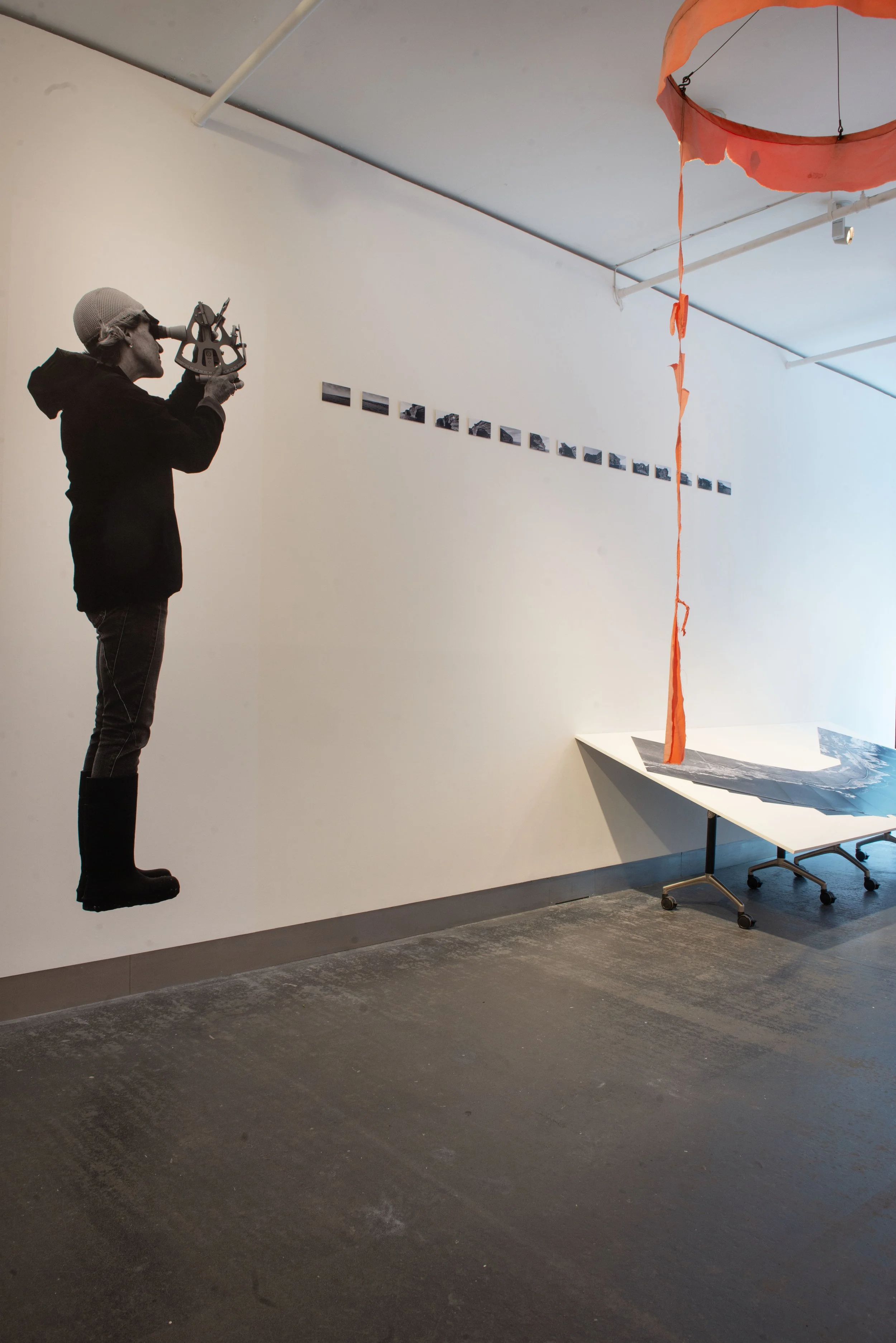 survy-installation-view_54827670565_o.jpg