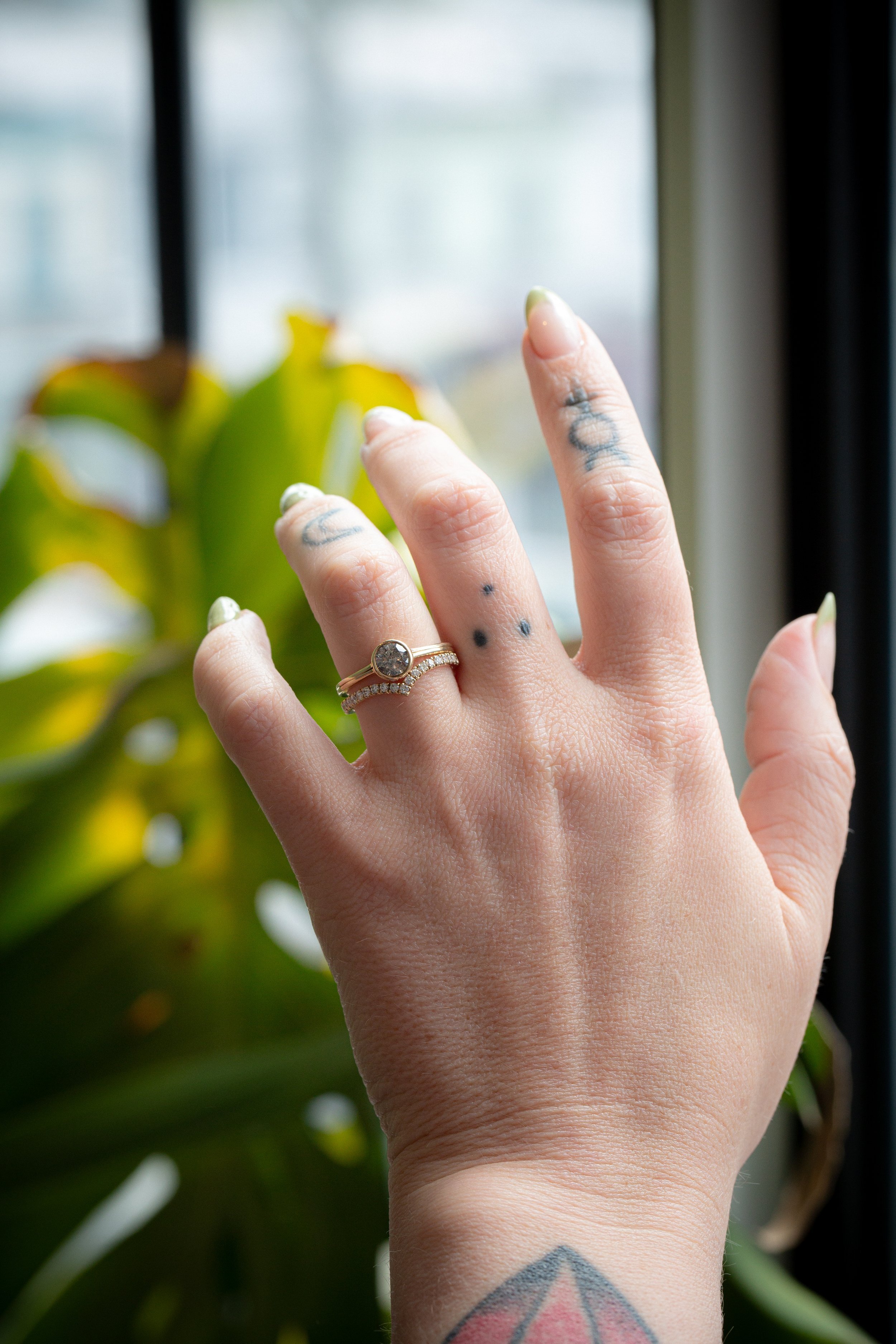 Rendrag+Scale+On+Hand+Rings+42524-44.jpg