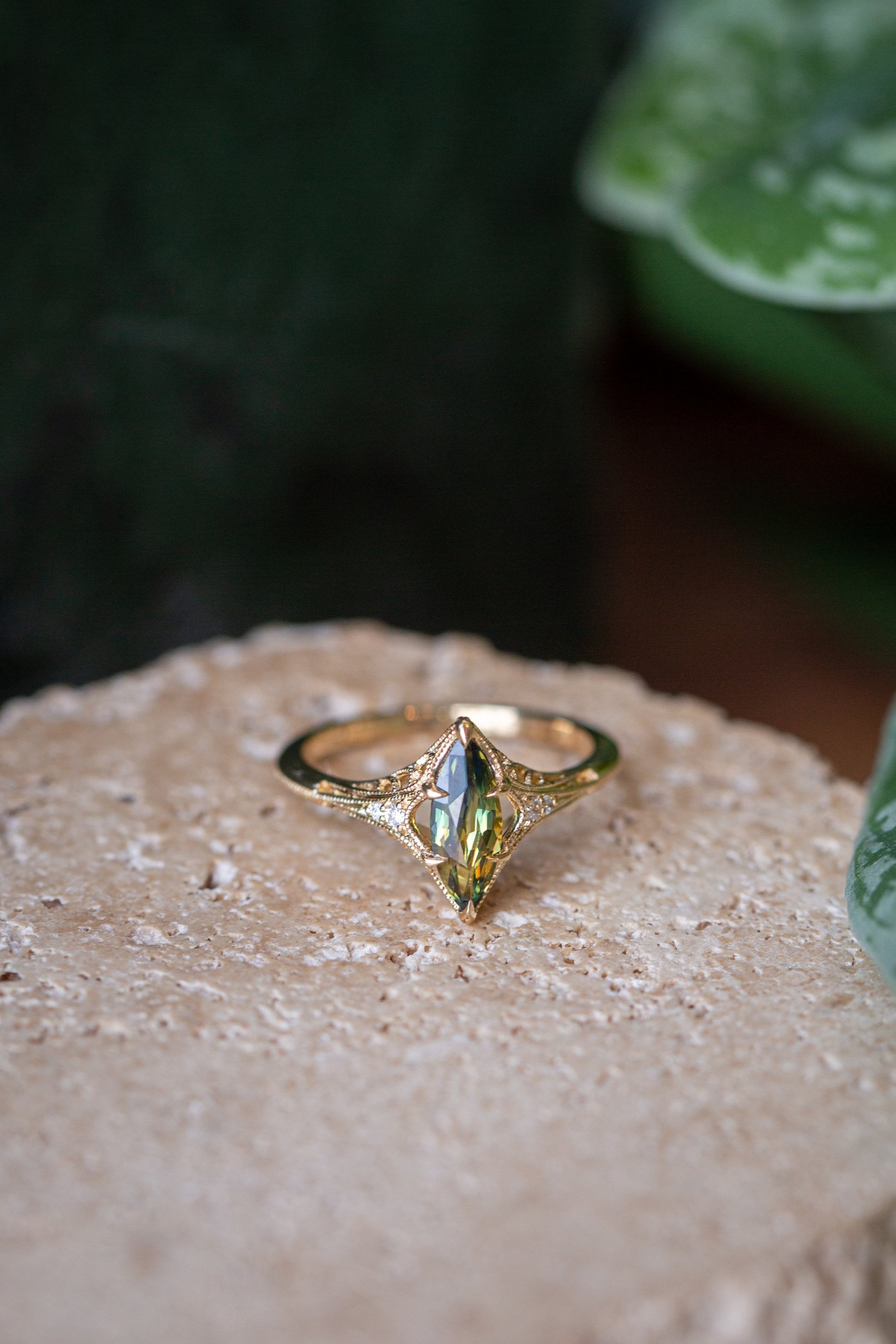 Rendrag+Sabrina+Ring+Green+Australian+Sapphire+-11.jpg