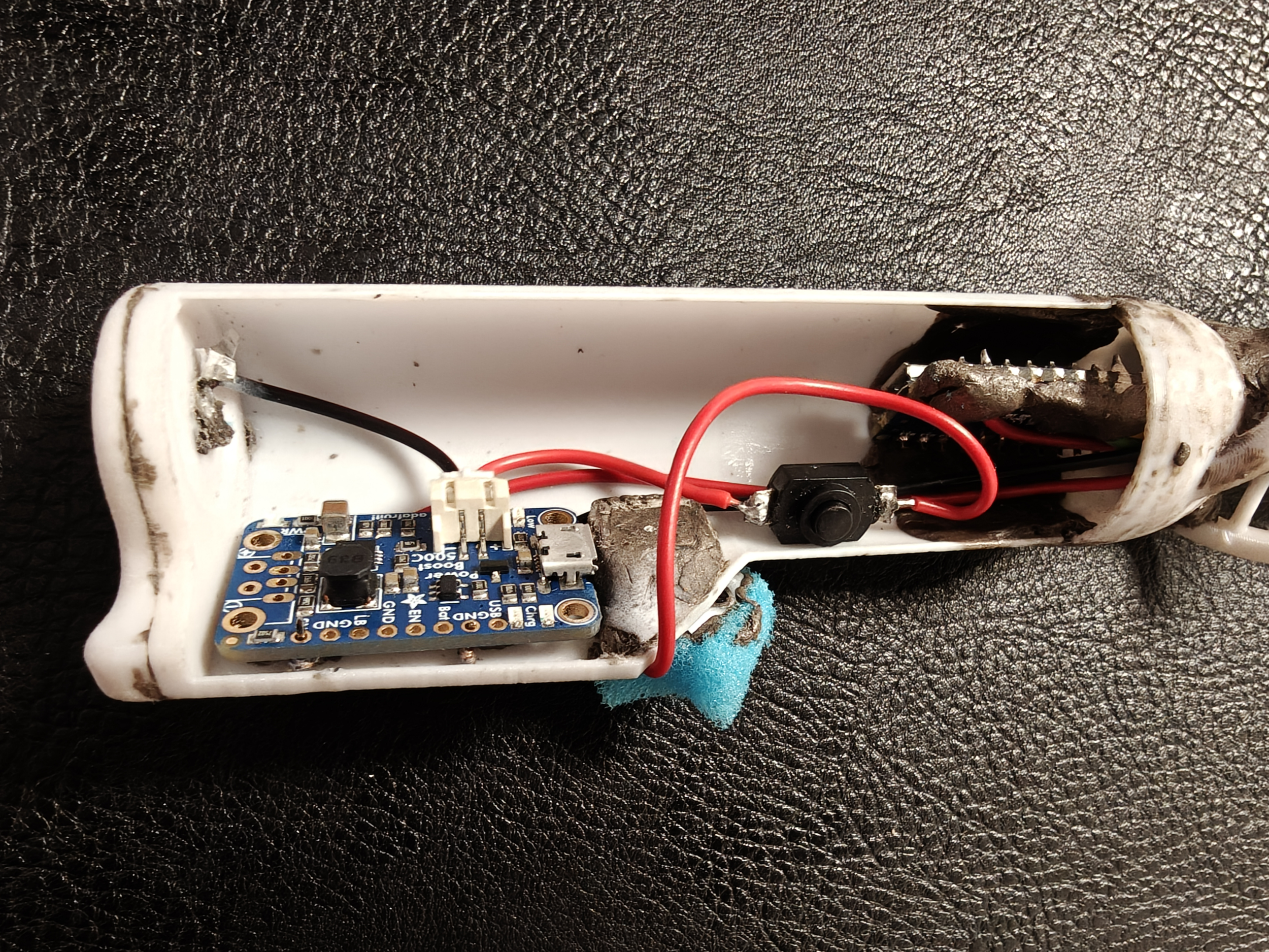 Wand 3 internal view with electronics no battery.PNG