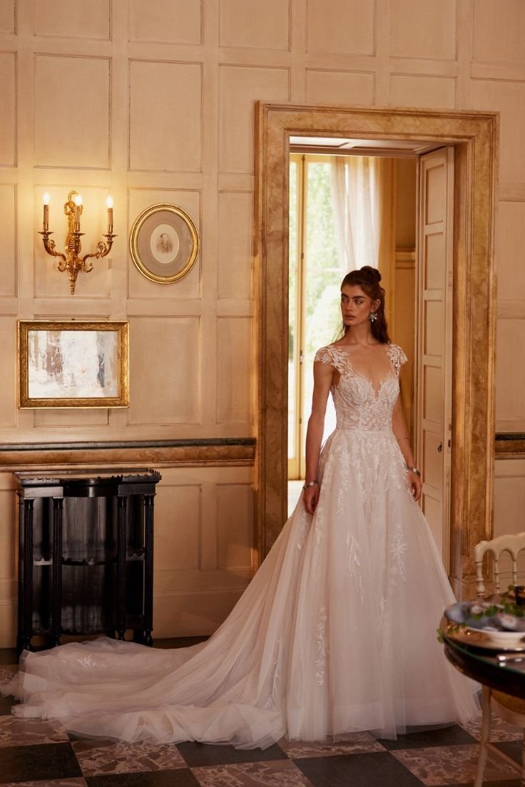 Justin Alexander 88402 Idina Ivory_Ivory_Nude Size 14.jpg