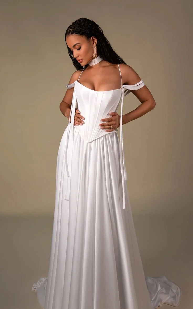 All Who Wander Dilara Ivory Size 12.jpg