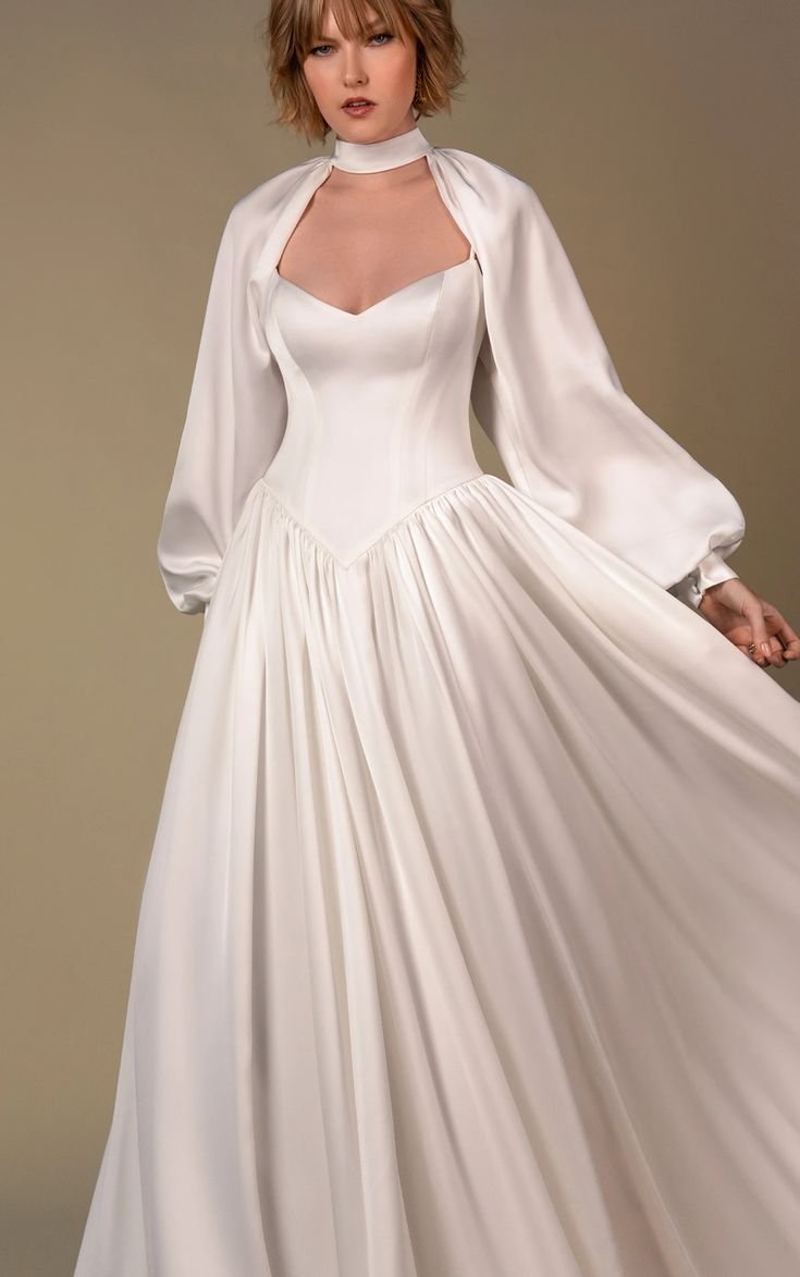 All Who Wander Keira Ivory Size 8.jpg