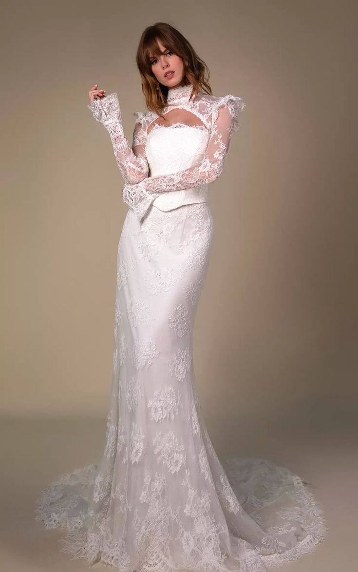 All Who Wander Maren Ivory Size 20.jpg