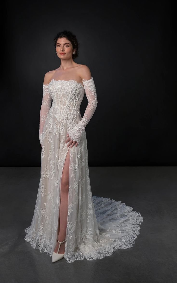 Martina Liana 1954 Ivory_Latte Size 14.jpg