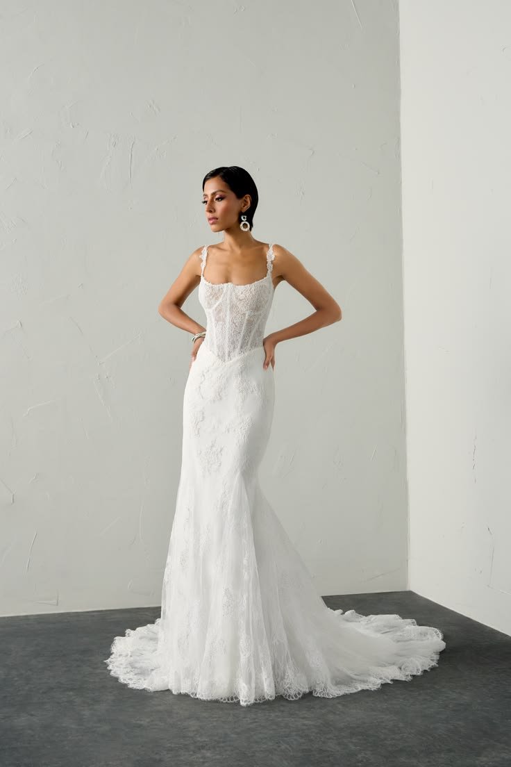 Justin Alexander Signature 99390 Valour Ivory_Ivory_Nude Size 8.jpg