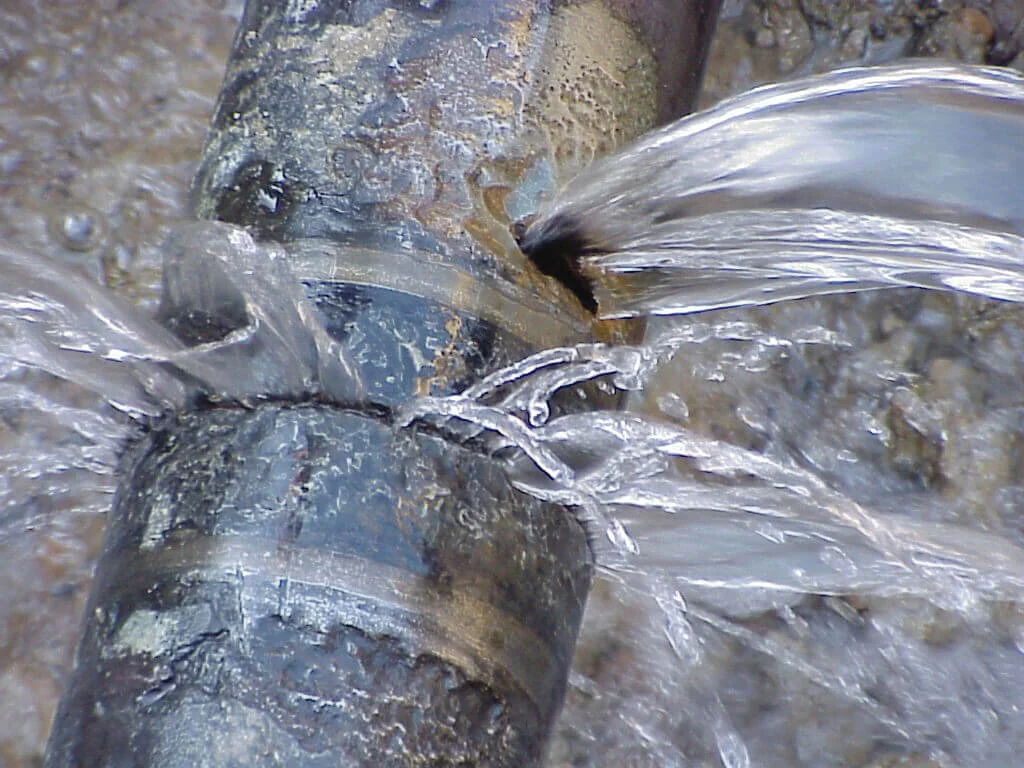 leak detection leaking pipes.jpg