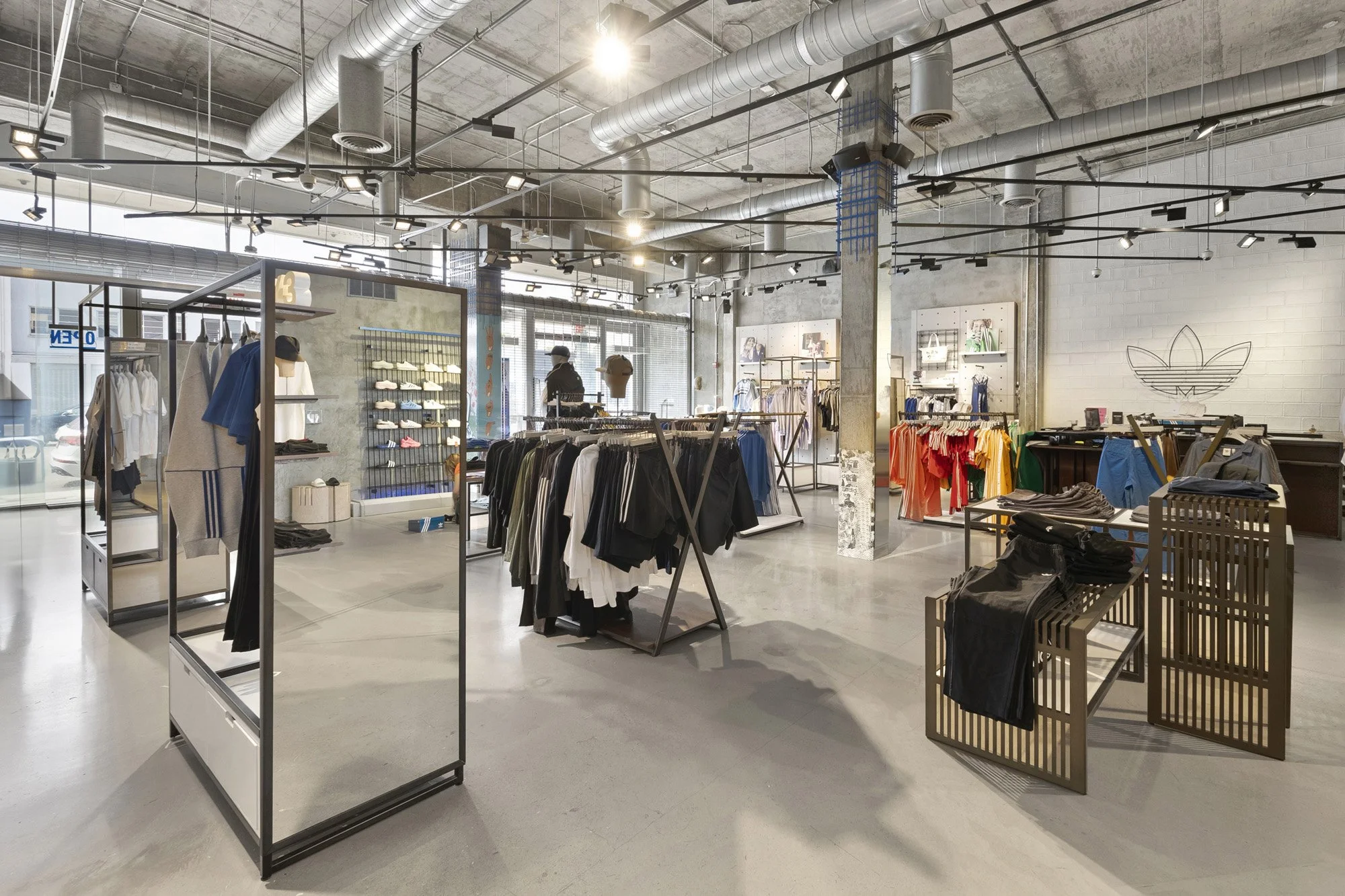 8007 Melrose 14.jpg