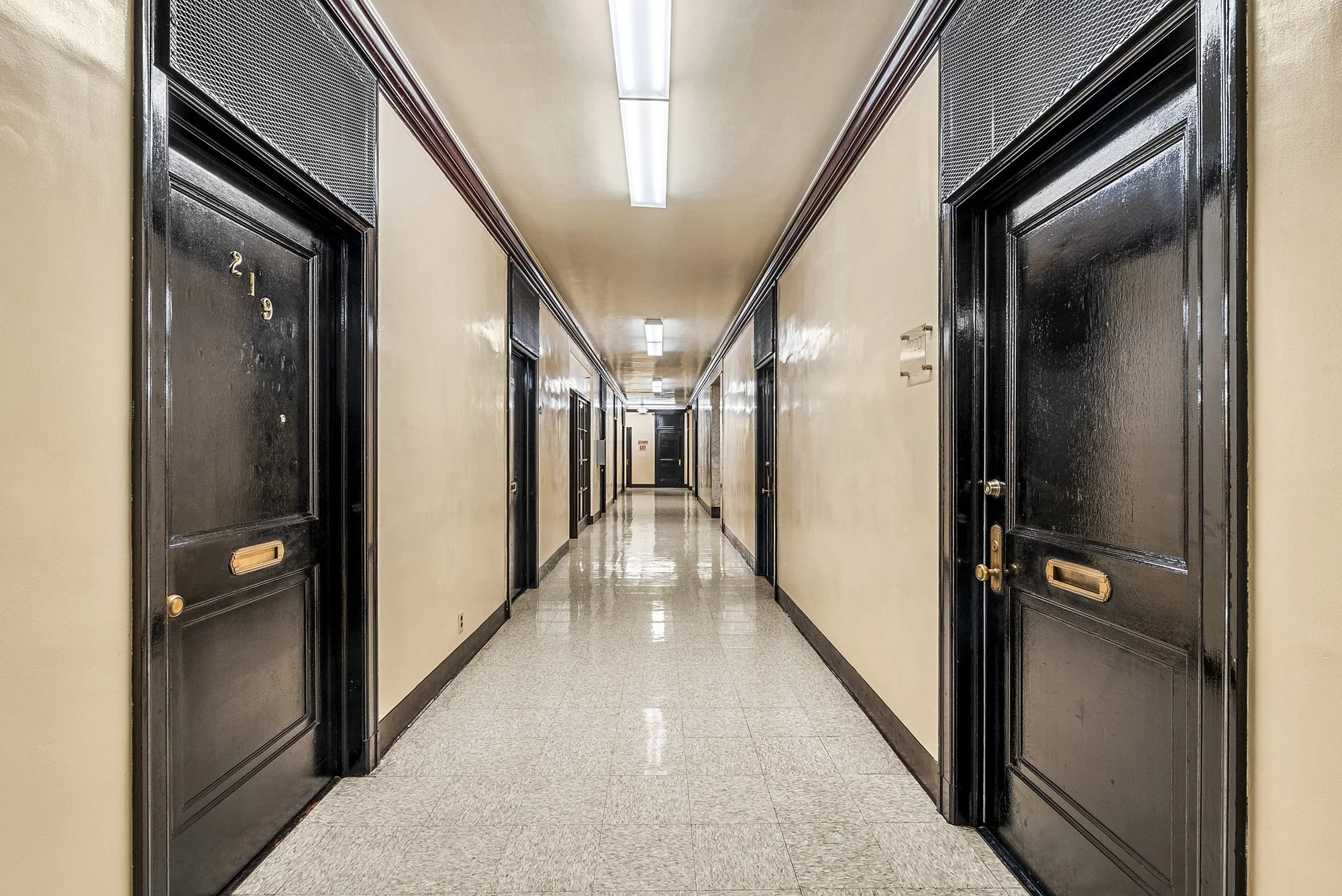 6400 Hollywood 14.jpg