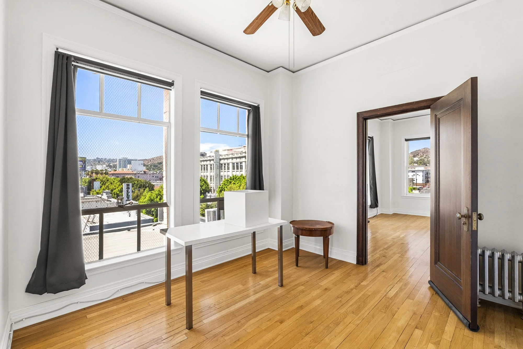 6400 Hollywood 35.jpg