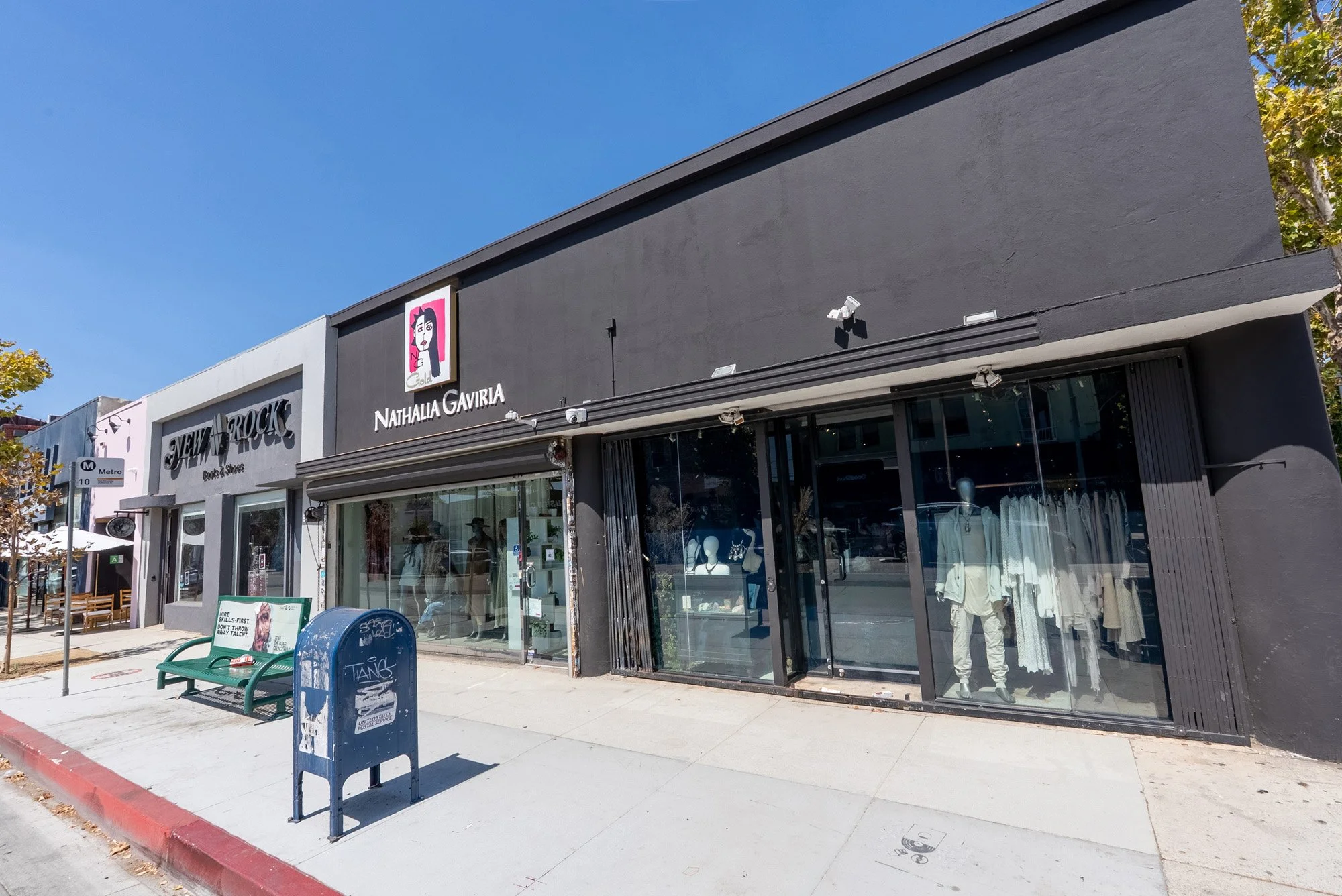 7401-7409 Melrose 19.jpg