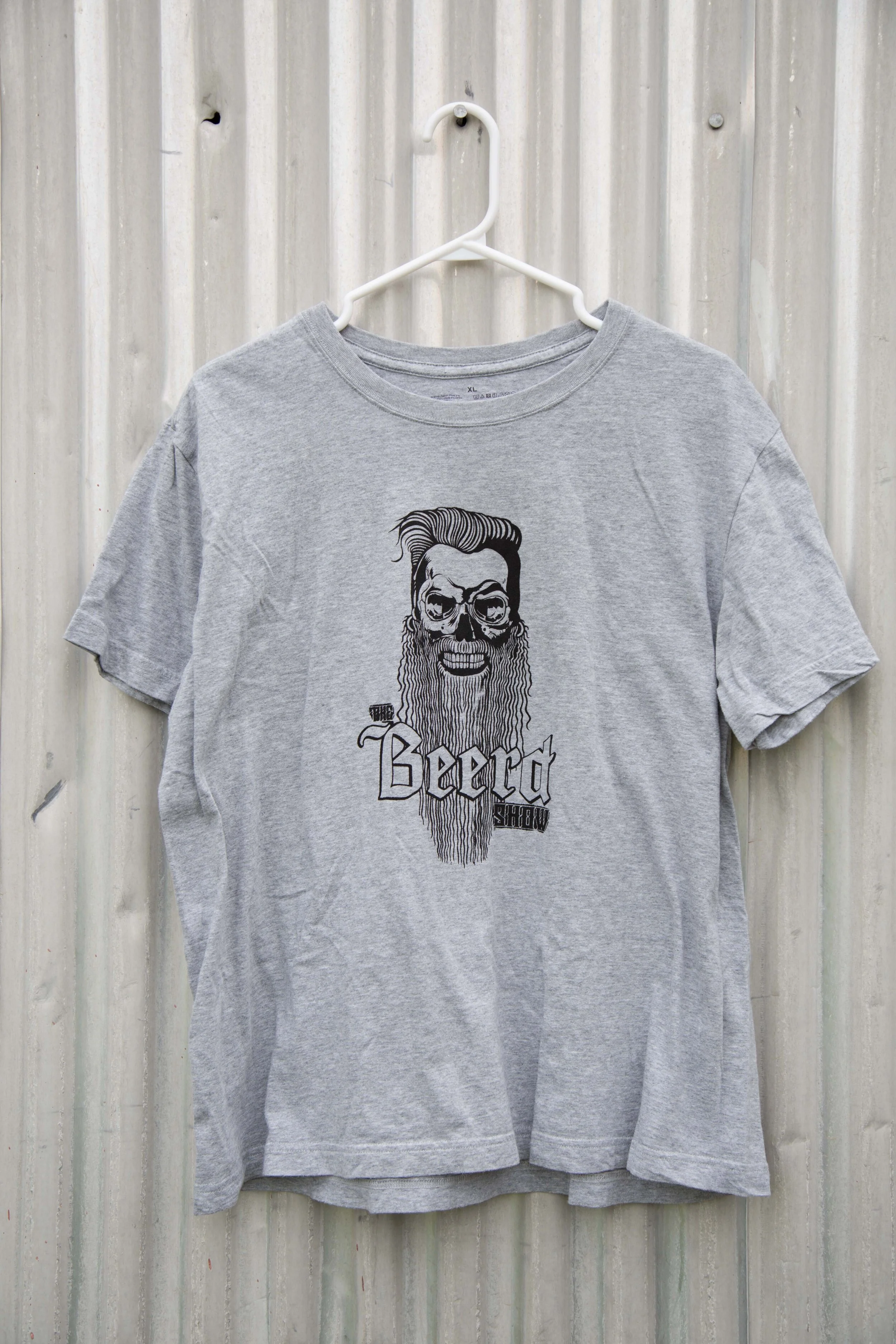 L/XL Grey V Neck T Shirt