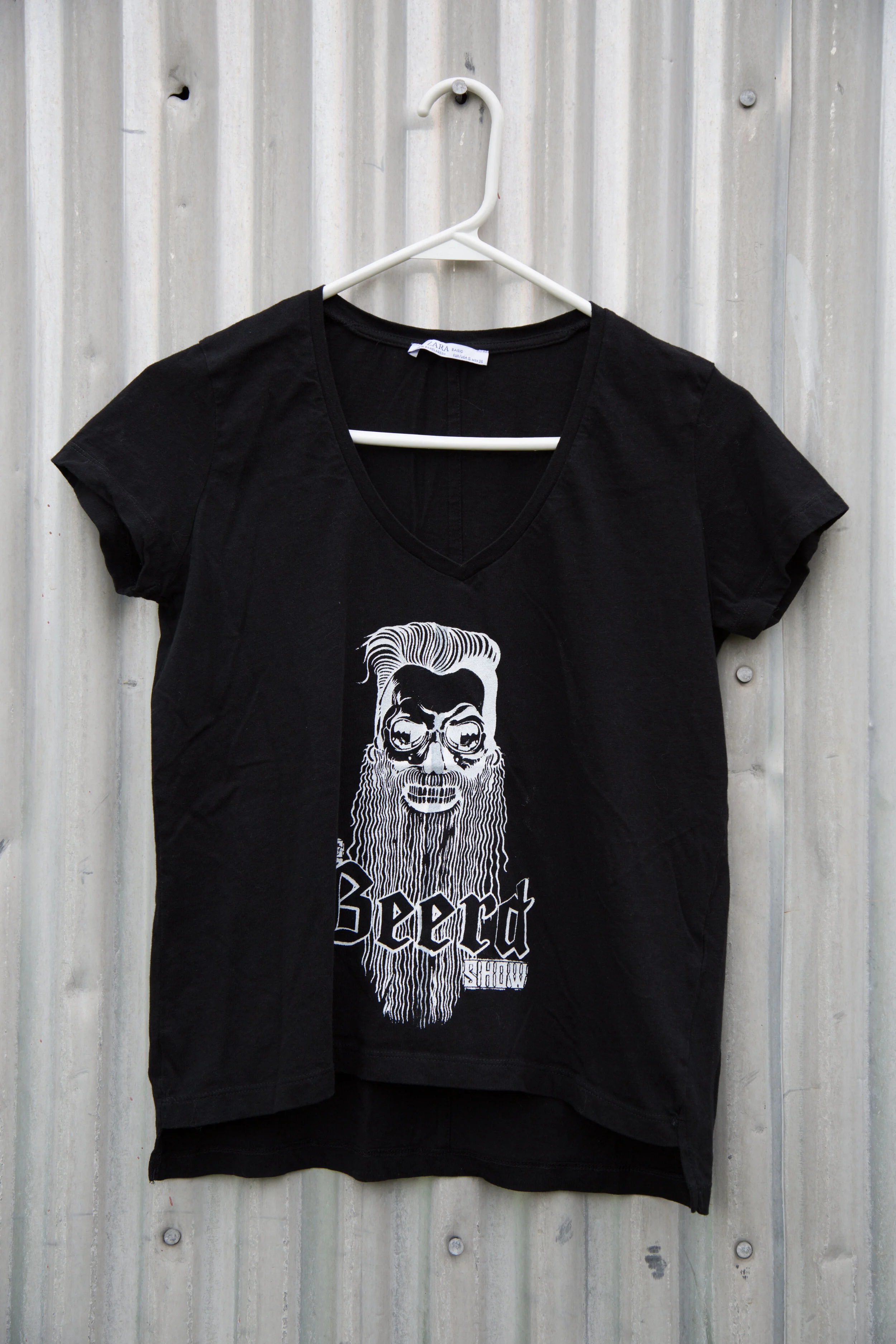 S/M Black V Neck T Shirt