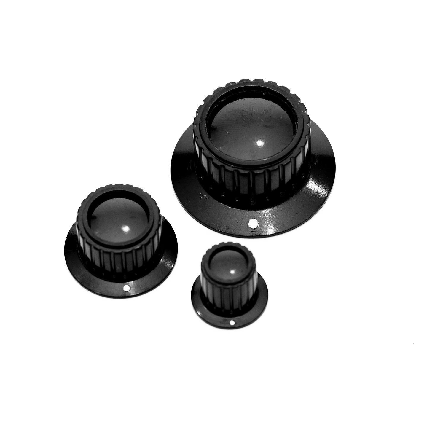 Need knobs for a project? These knobs are perfect for pedals or to restore that old Orange or Matamp. Get yours at hilbishdesign.com #hilbishdesign #knobs #matamp #orangeamps #diy #pedalsandeffects #pedalsampsnoise