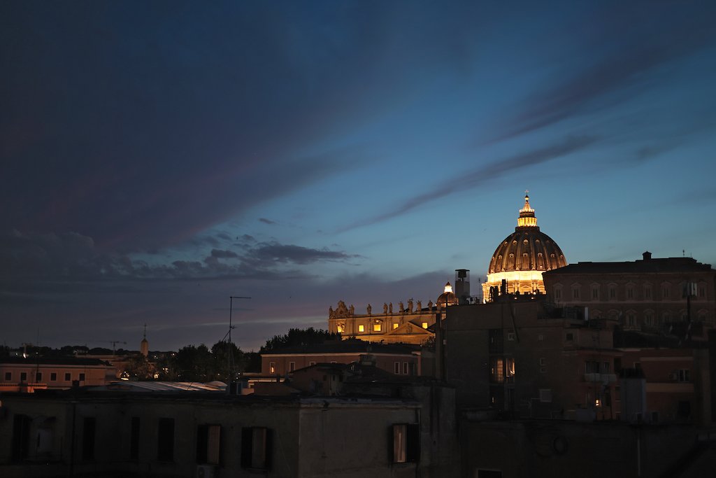vaticanatnight copy.jpg