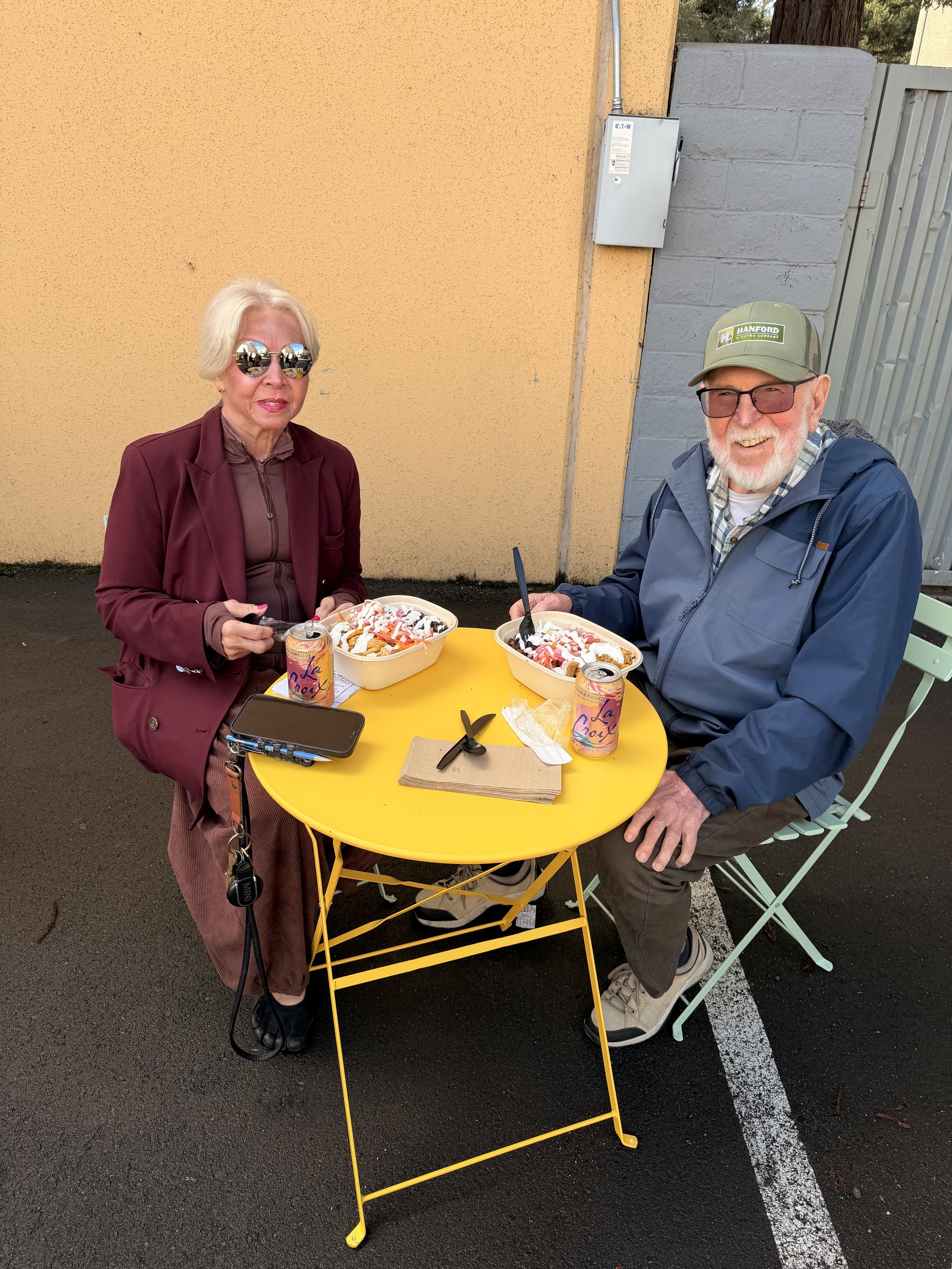 Old couple eating.jpg