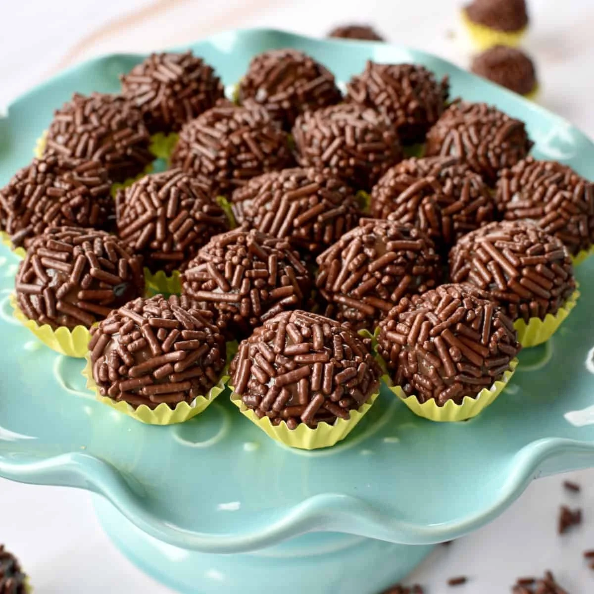 Brigadeiro — chocolate fudge balls 2.jpg