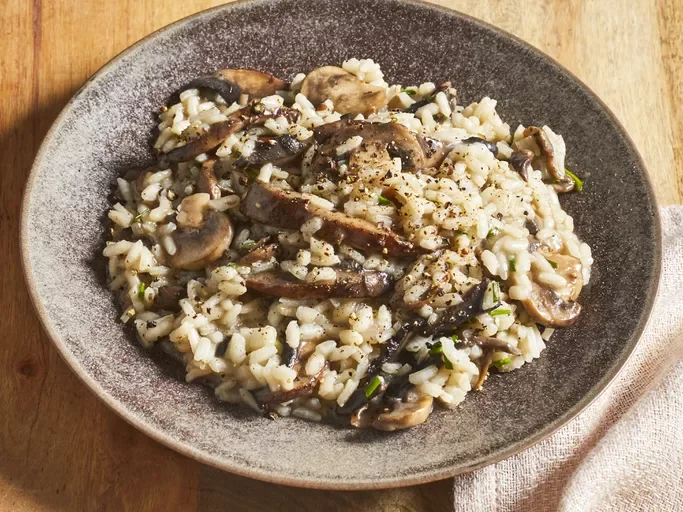 85389-gourmet-mushroom-risotto-DDMFS-4x3-a8a80a8deb064c6a8f15452b808a0258.webp