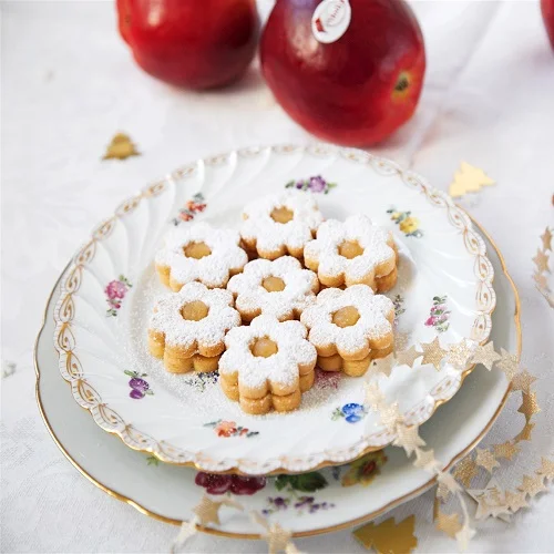 Christmas Biscuits with Modì® Apple “Butter” Filling
