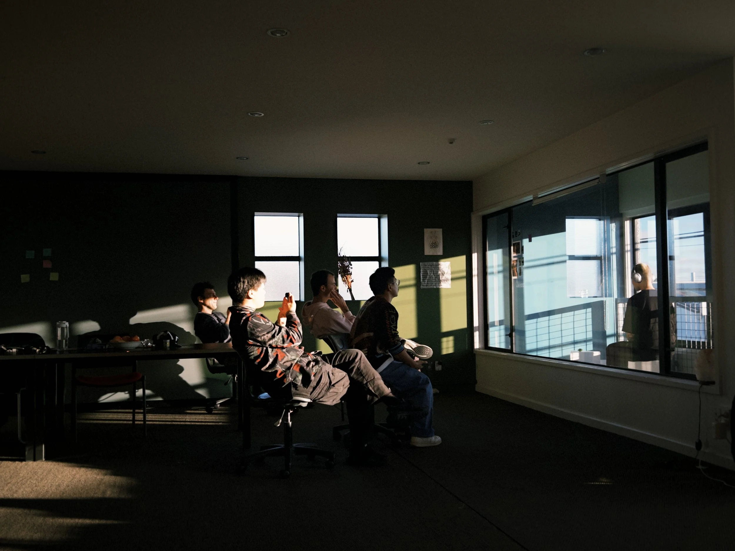  Sam Low performing an audio score by Nathan Joe, part of the first iteration of GAMER at Te Wā. 