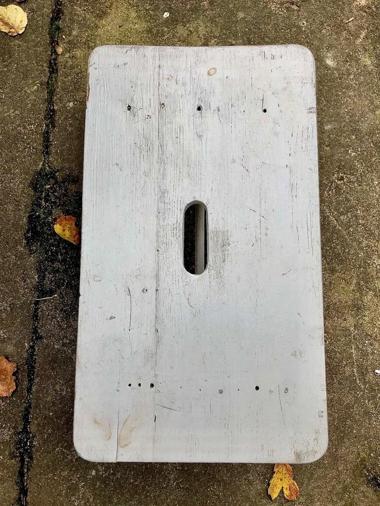 Hocker weiß groß 1.JPG