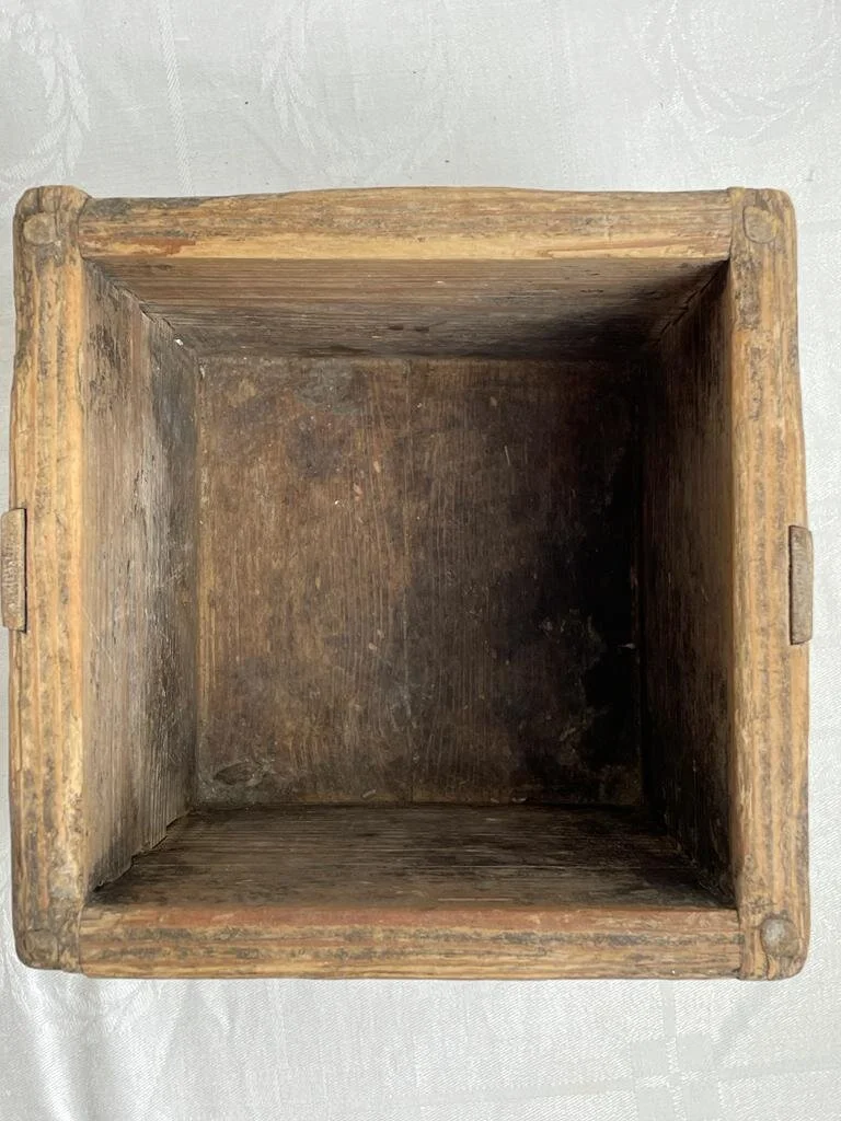 FFF61BC6-E680-4CE6-8705-D1137F987645