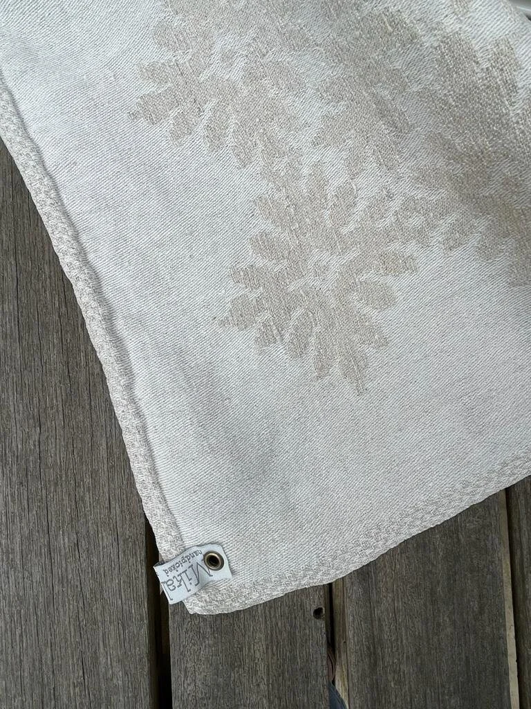 E038889B-0375-4EF1-8B96-39B8F4E69D5E