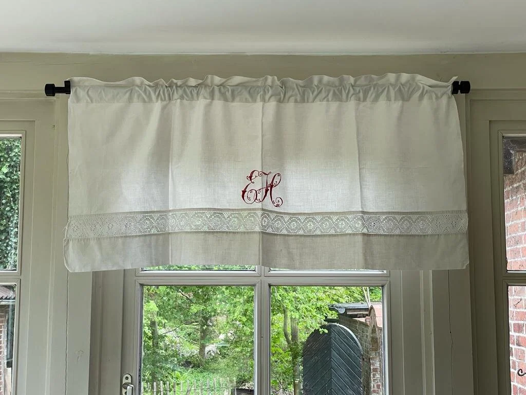 2ACFF4BA-2495-4F16-9724-8BE5730C7E0E