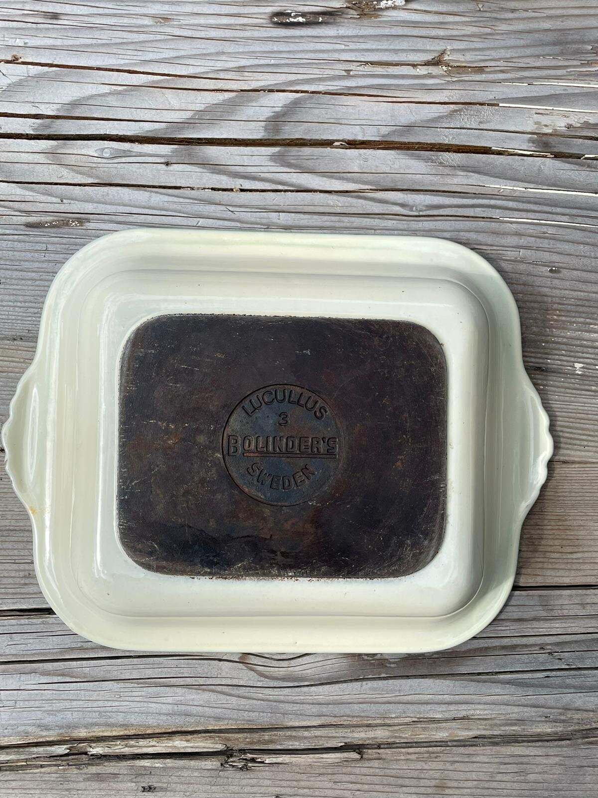 CFB9DB81-8F76-49BC-9171-E46B44D9C8F5