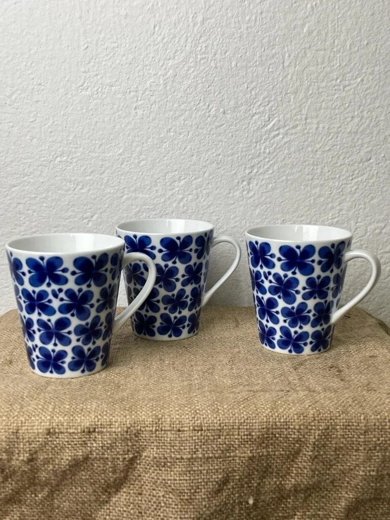 B54412CA-17F7-4D2C-B7AA-3E7E3E44C003