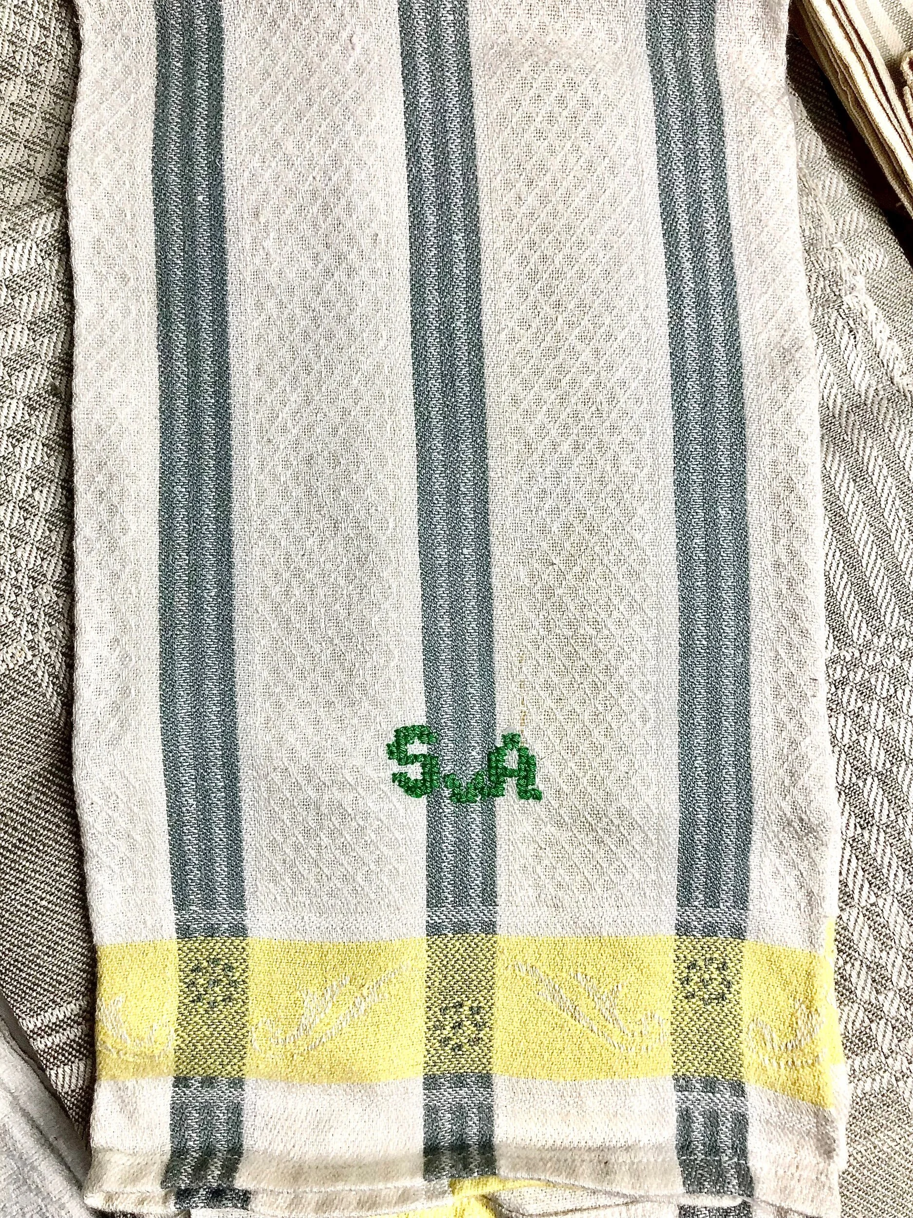 1DA77F7F-403C-46EF-BDAE-4FBAC3035B9C