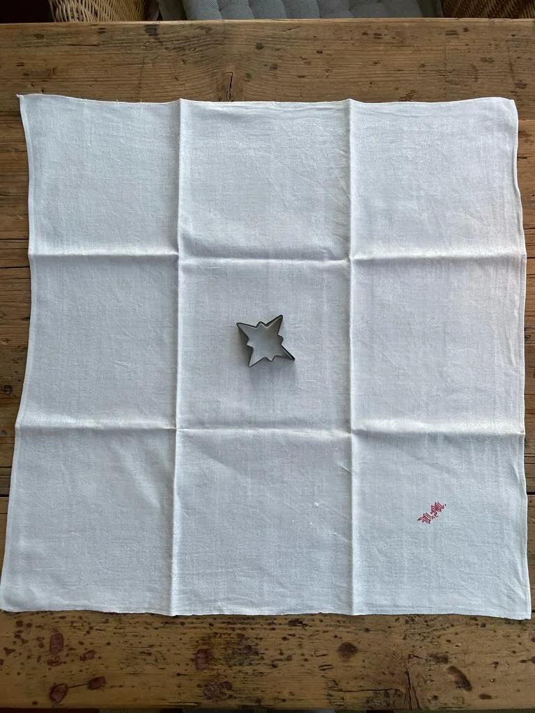 3AF53A6D-1C6A-4E27-9FBF-7E8AA3BA8309